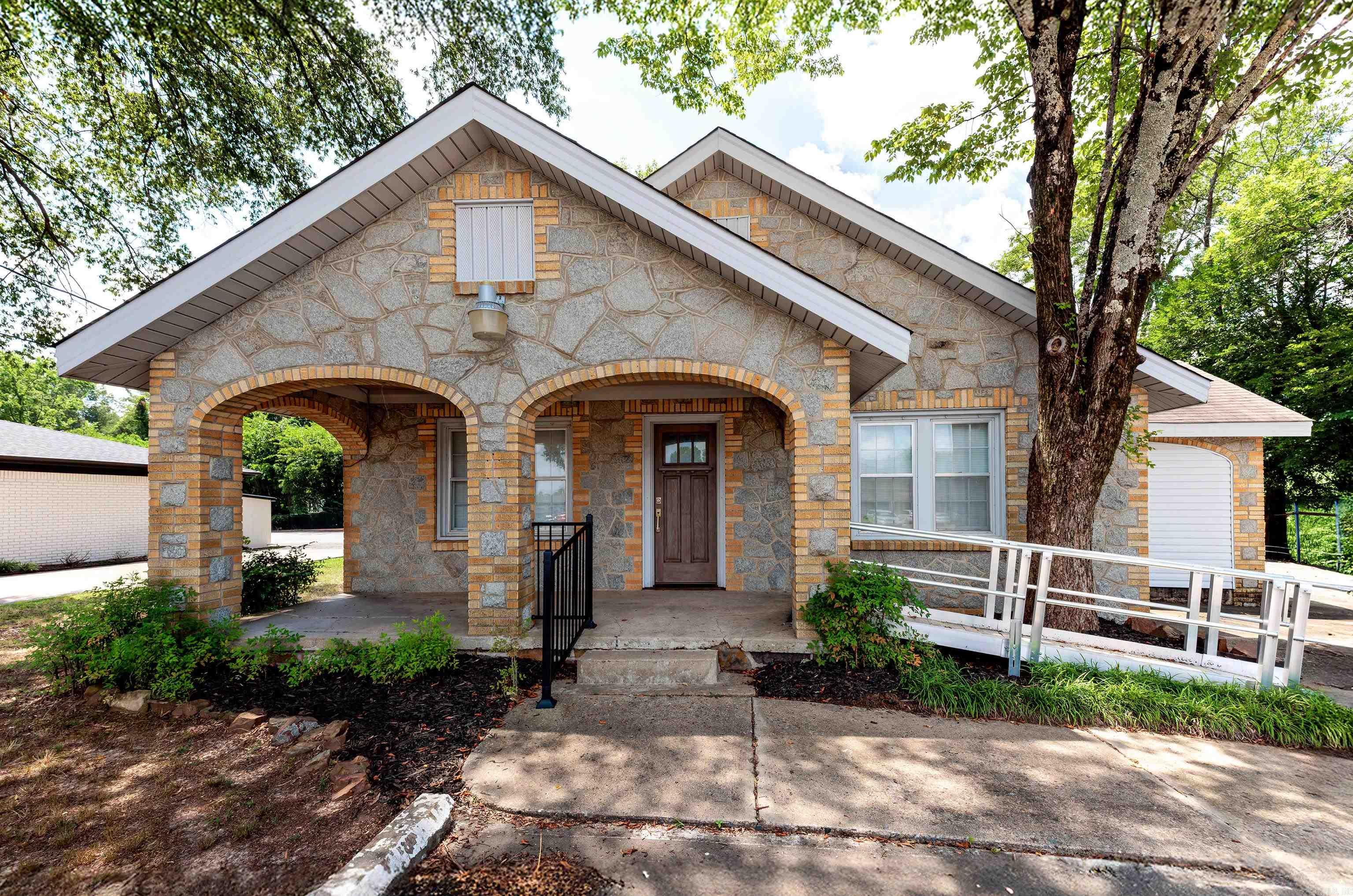 2845 W Prince  Conway, AR