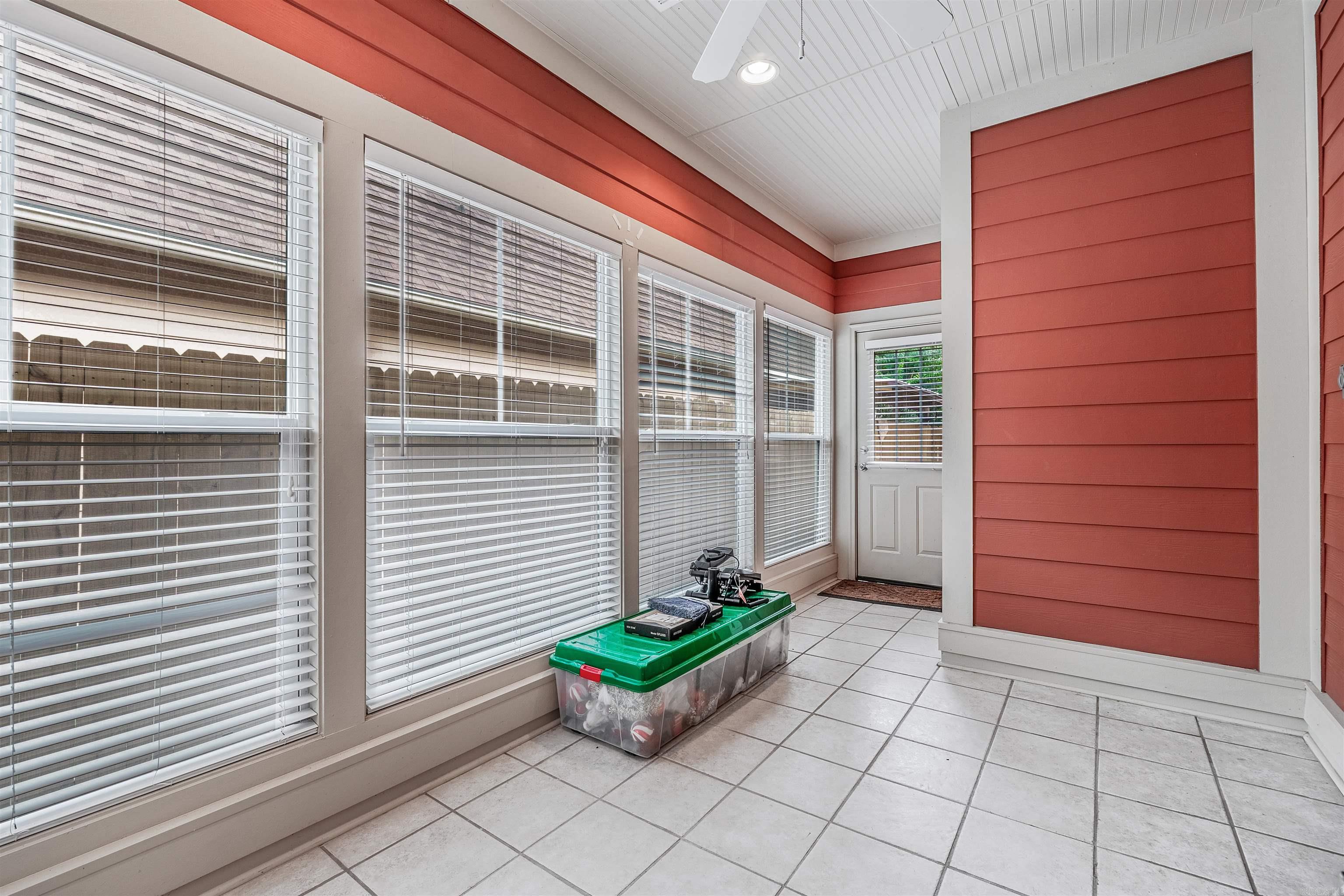 1920 Stagecoach Village Cir  Little Rock, AR