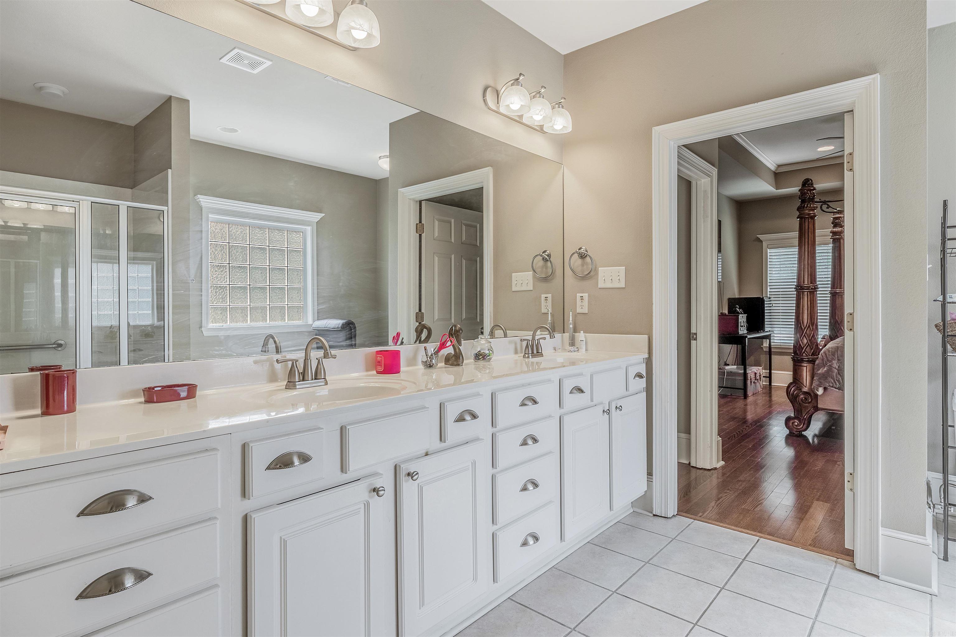 1920 Stagecoach Village Cir  Little Rock, AR
