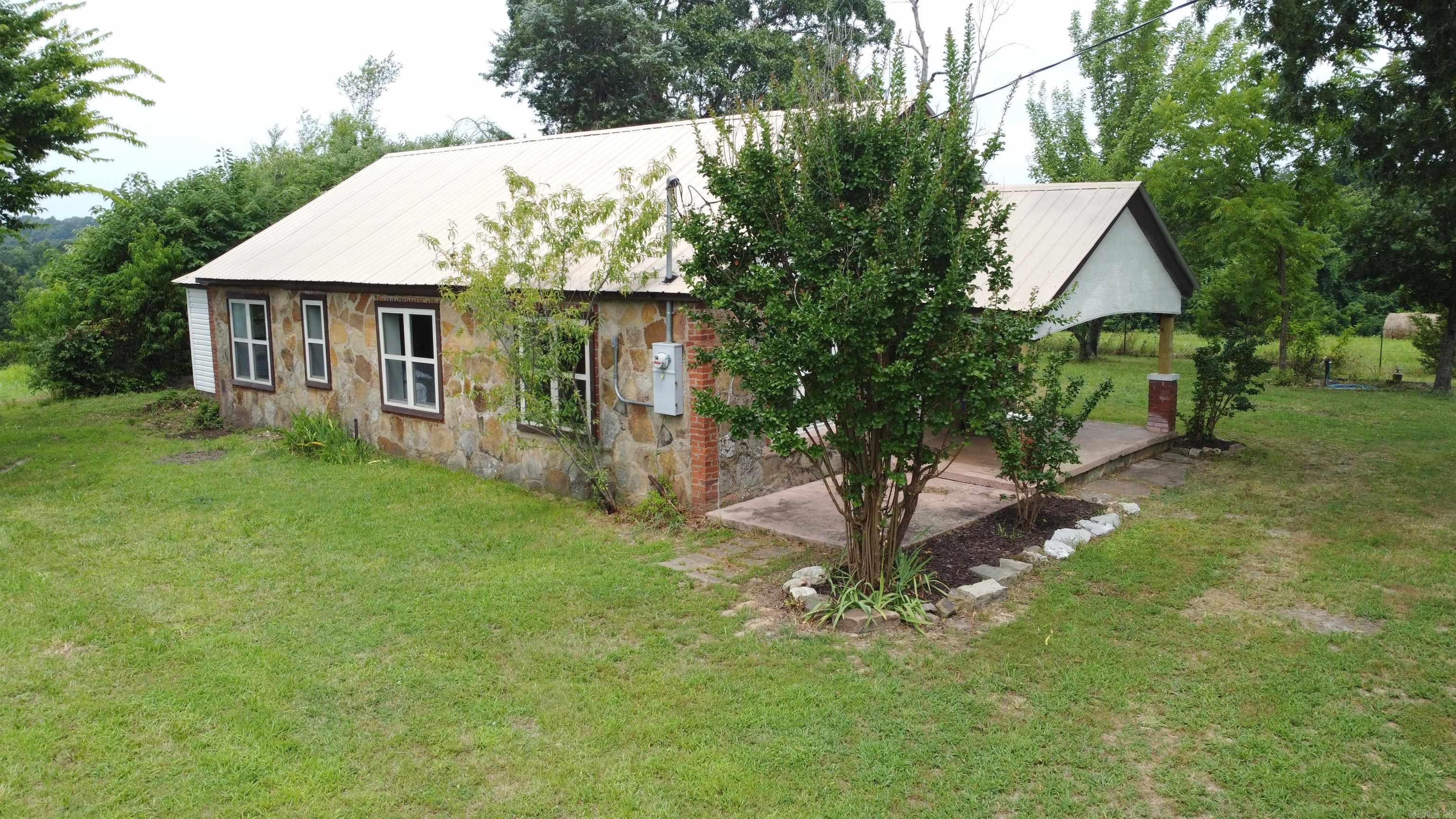 7269 N Highway 27  Marshall, AR