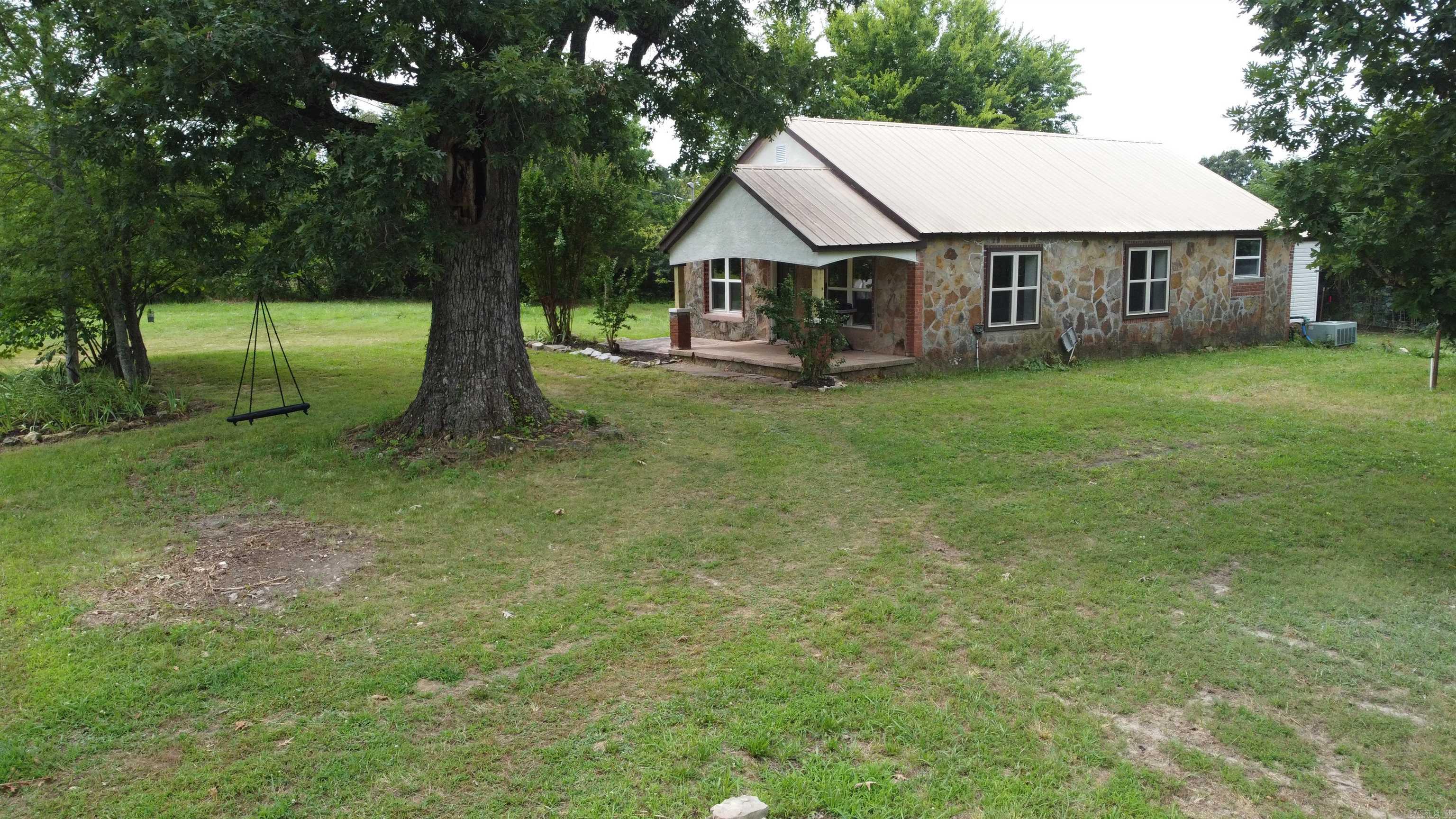 7269 N Highway 27  Marshall, AR