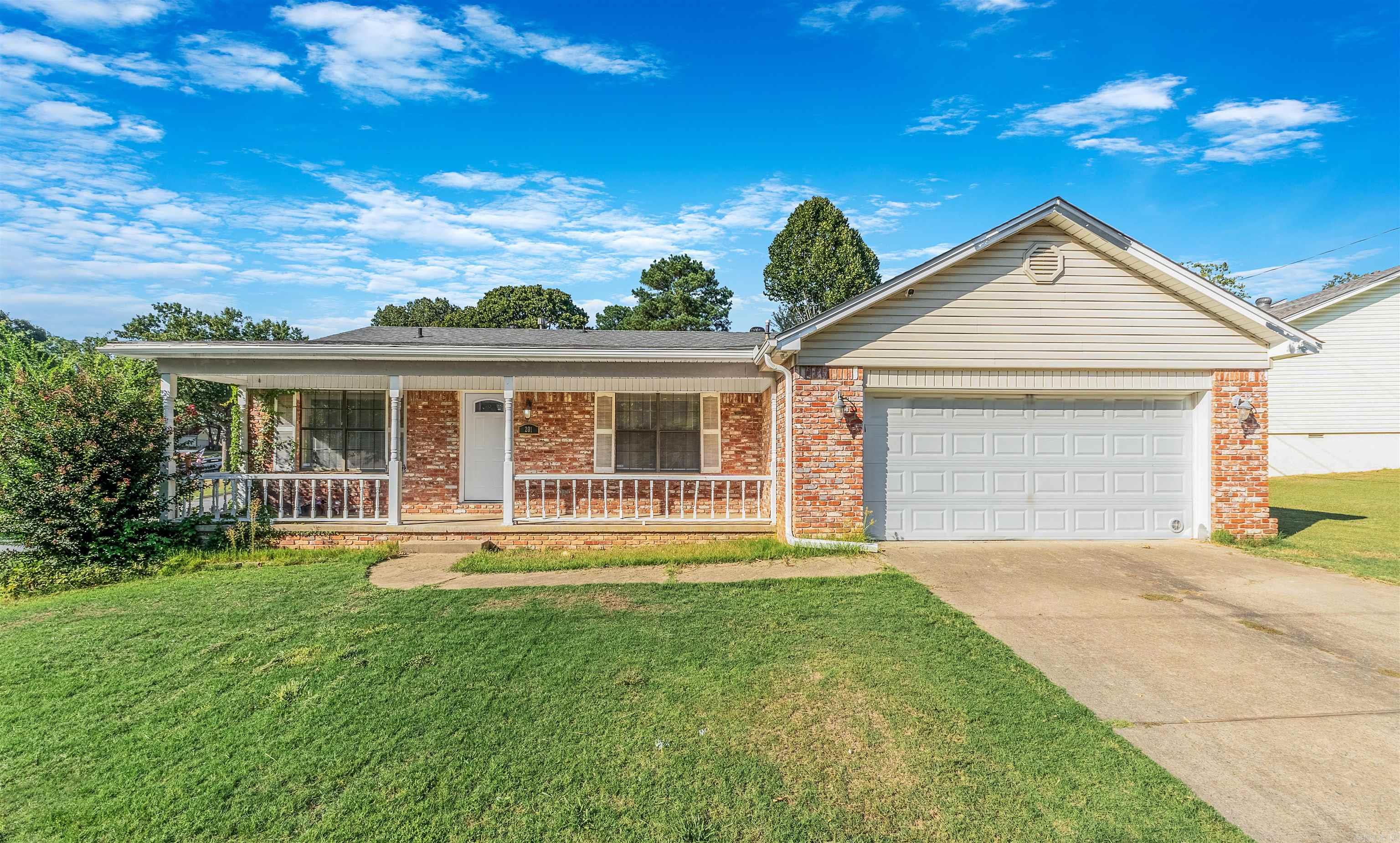 201 Autumnbrook  Sherwood, AR