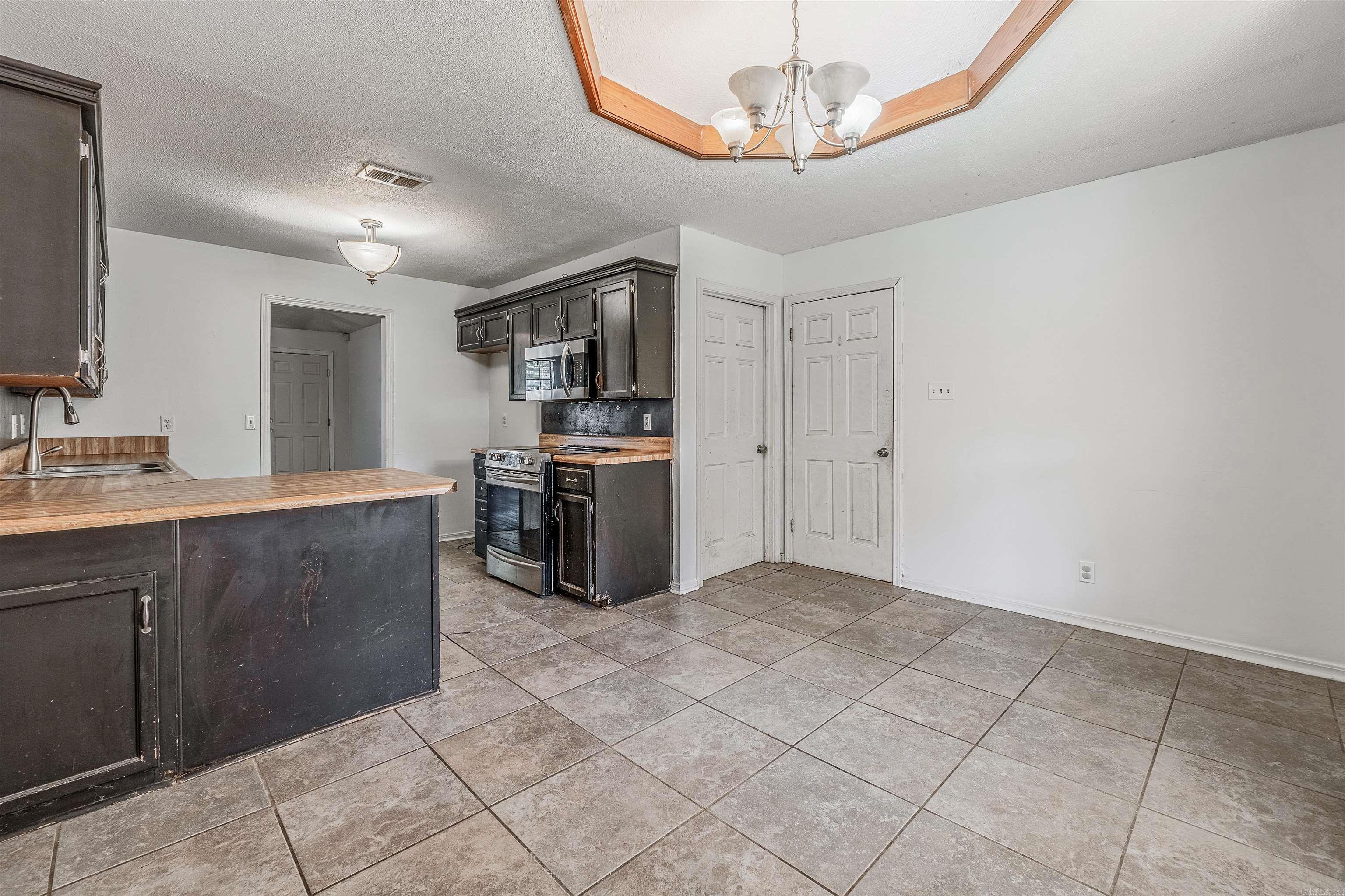 201 Autumnbrook  Sherwood, AR