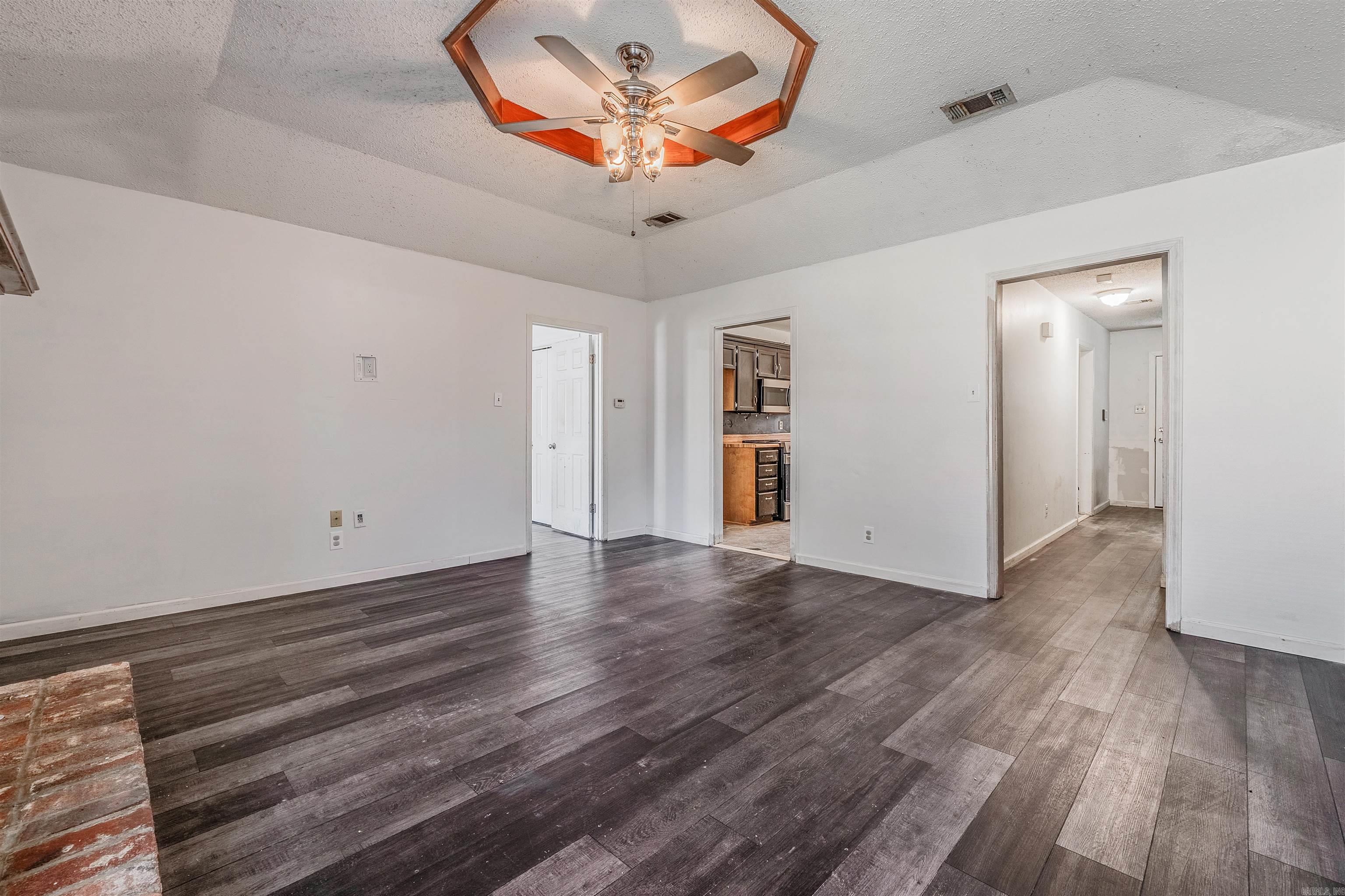 201 Autumnbrook  Sherwood, AR
