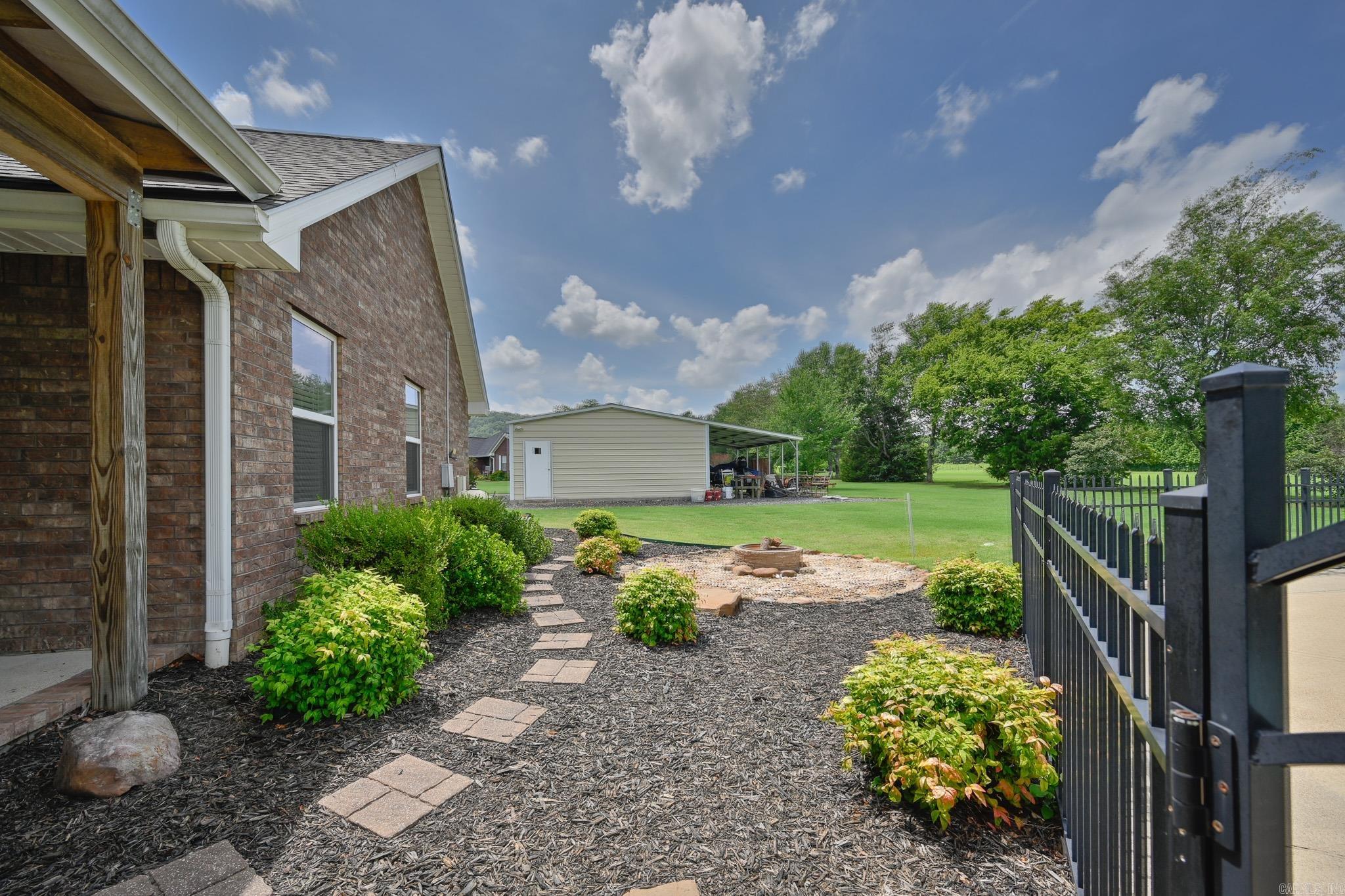 102 Terracotta Ln  Mena, AR