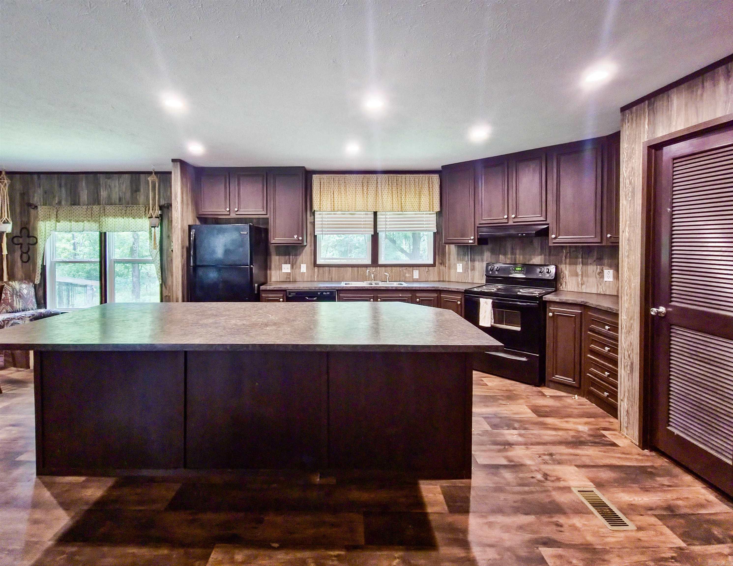 104 Cove Chapel  Springfield, AR