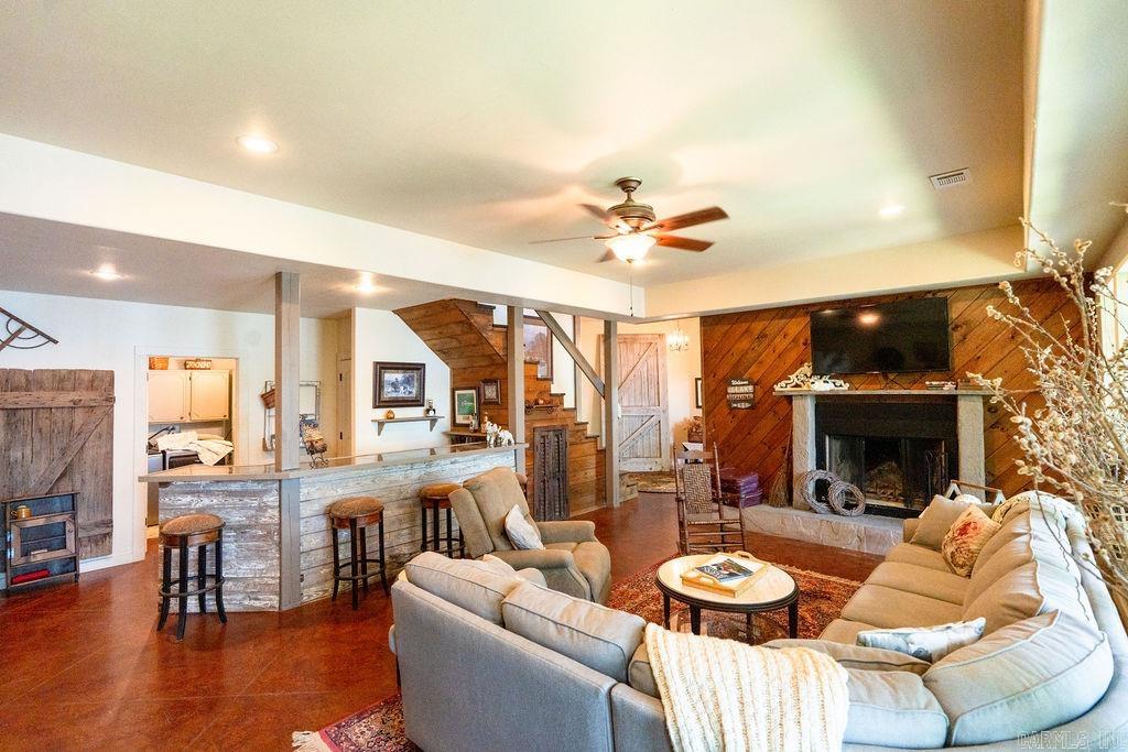 144 Lake Point Drive  Quitman, AR