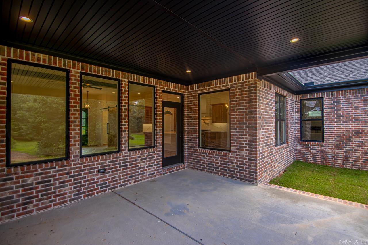 5676 Shore Drive  Hensley, AR