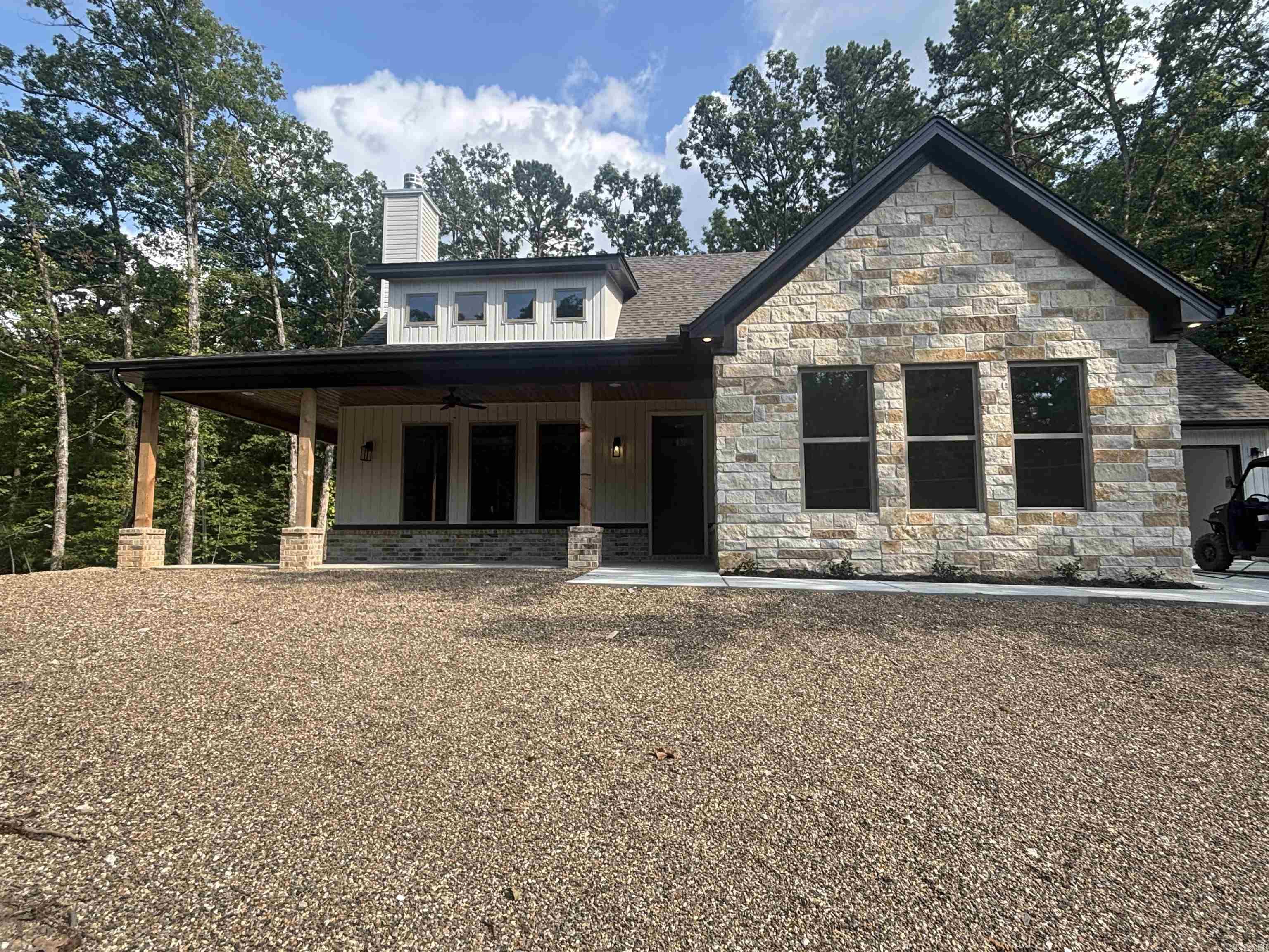 108 Ouachita.  Mount Ida, AR