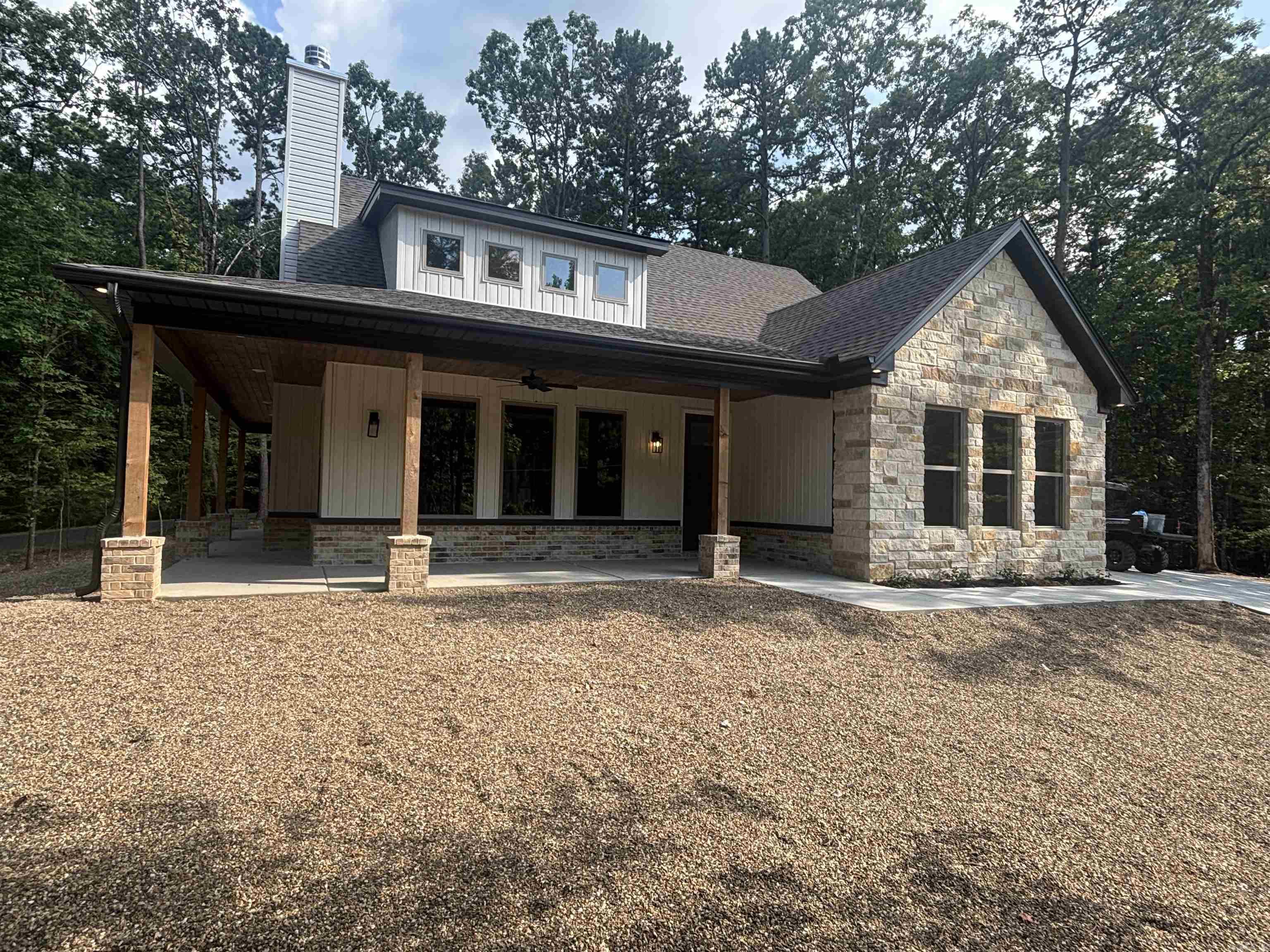 108 Ouachita.  Mount Ida, AR