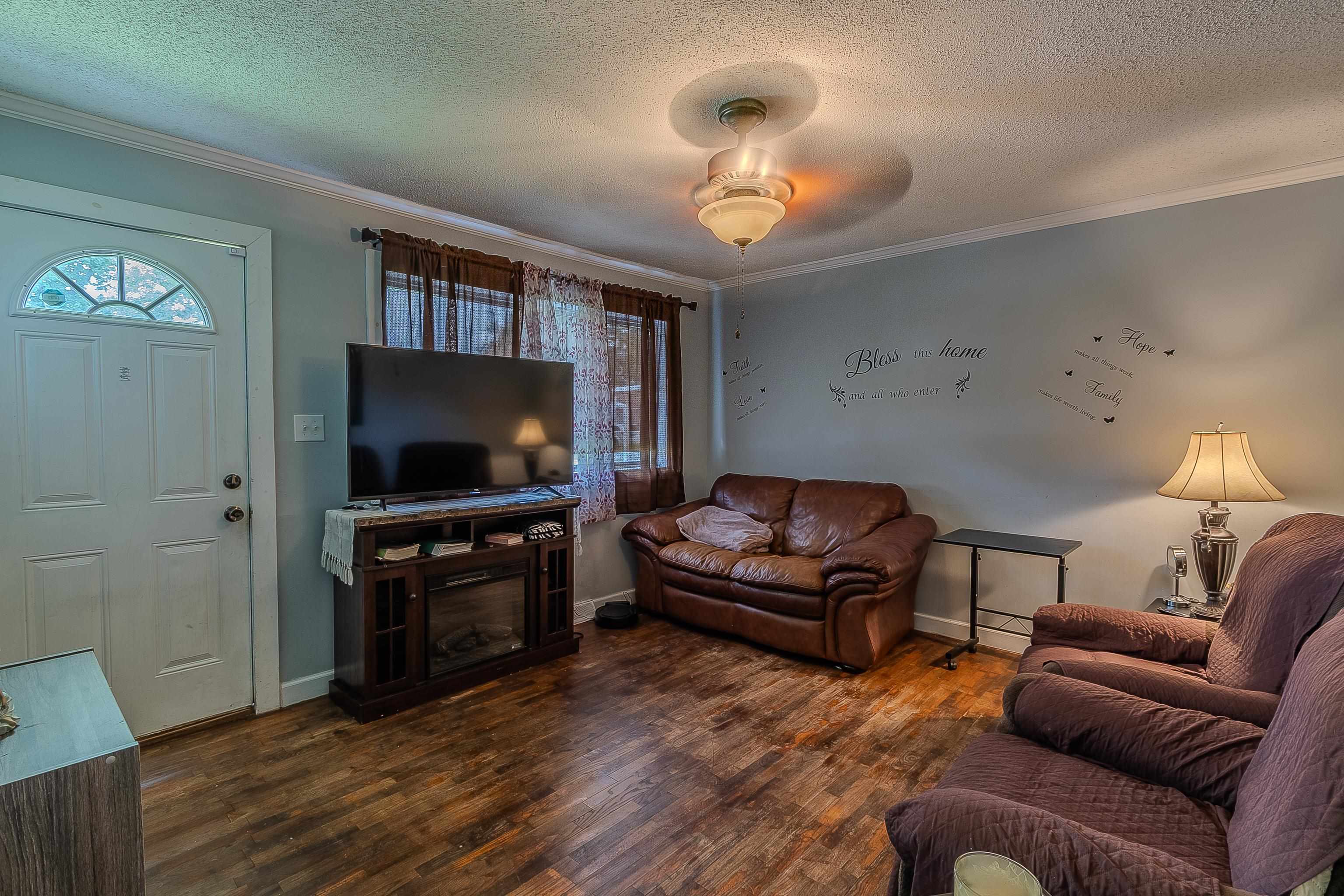 605 N 7 1/2  Paragould, AR