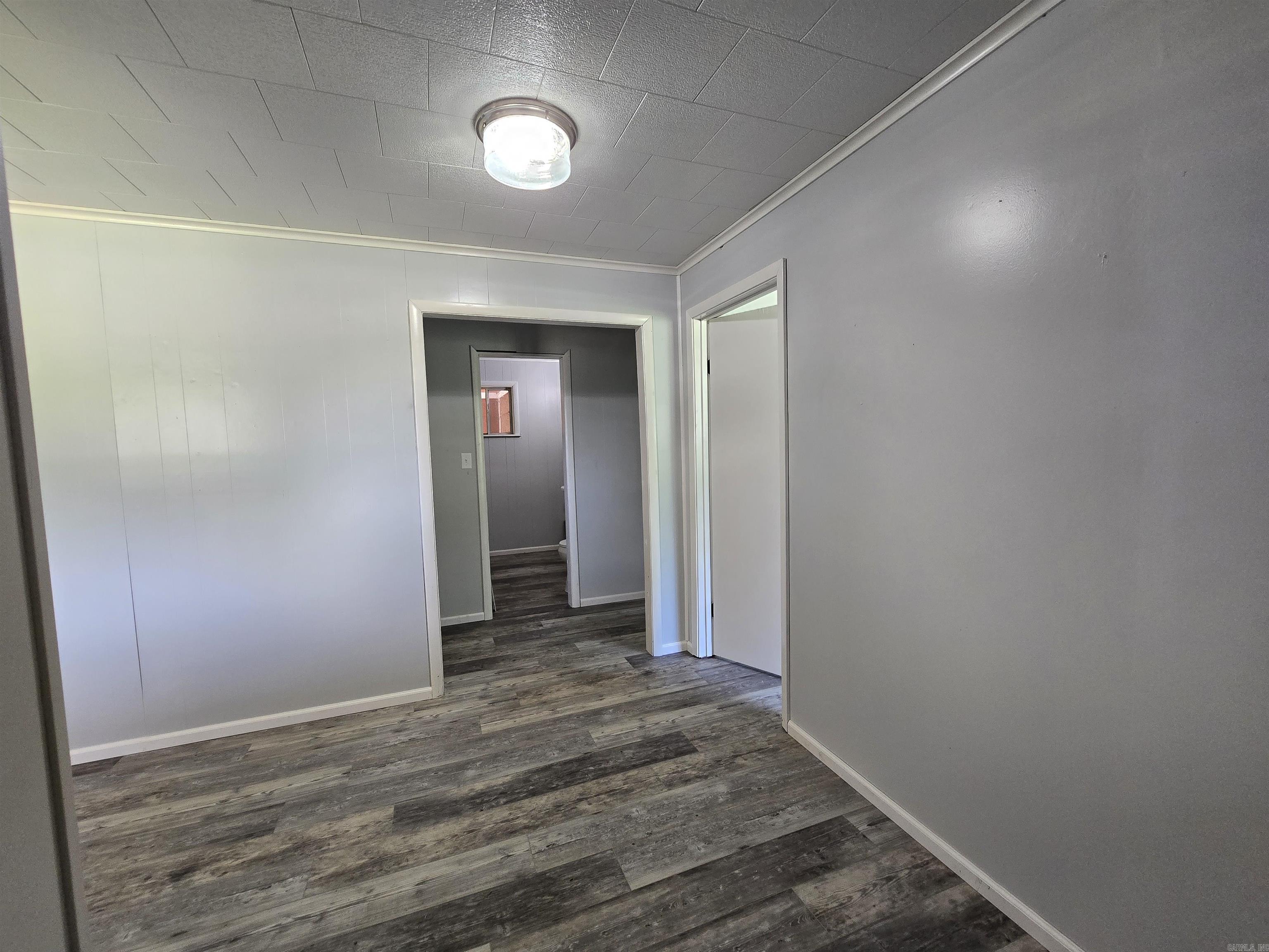 1800 White  Batesville, AR