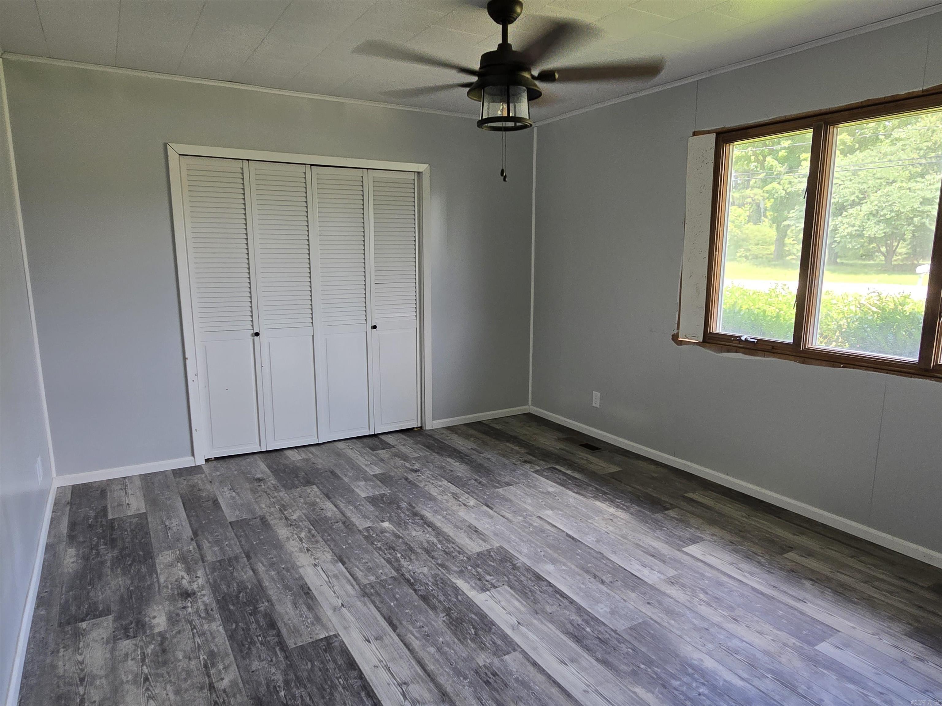 1800 White  Batesville, AR