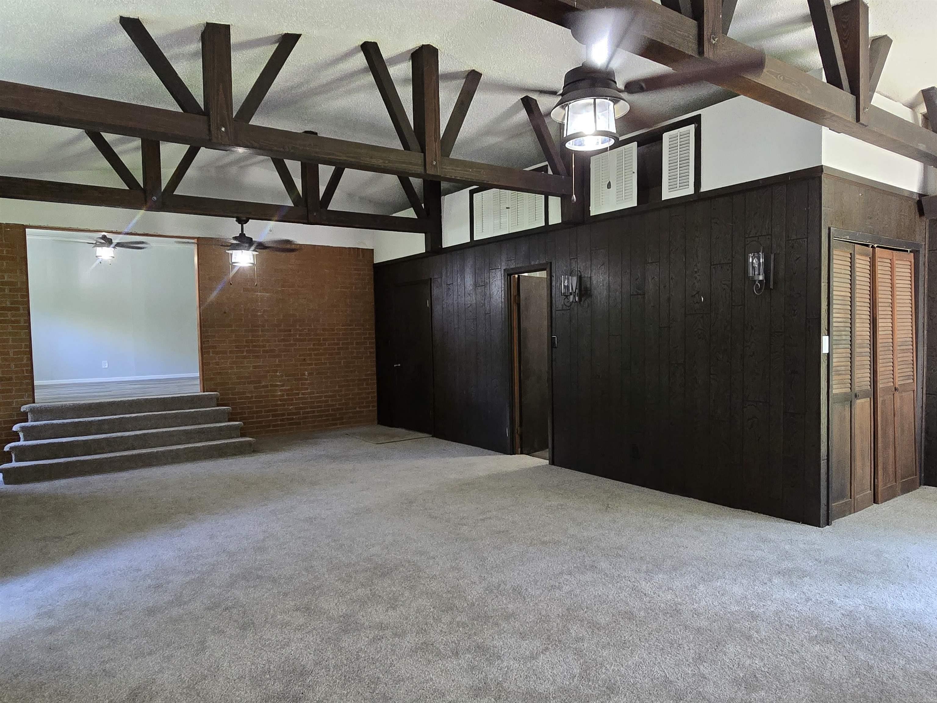 1800 White  Batesville, AR