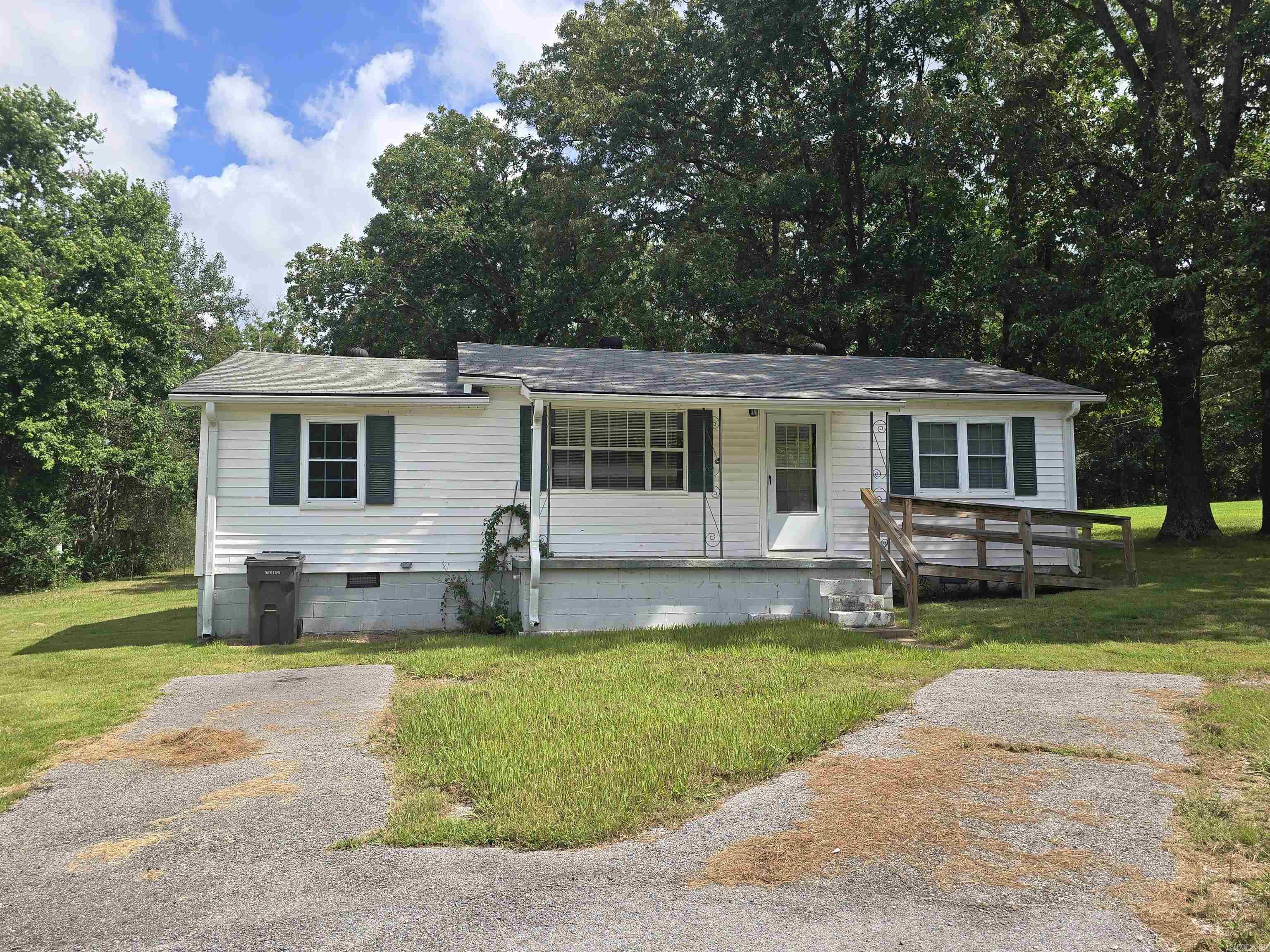 19 Misty  Cave City, AR