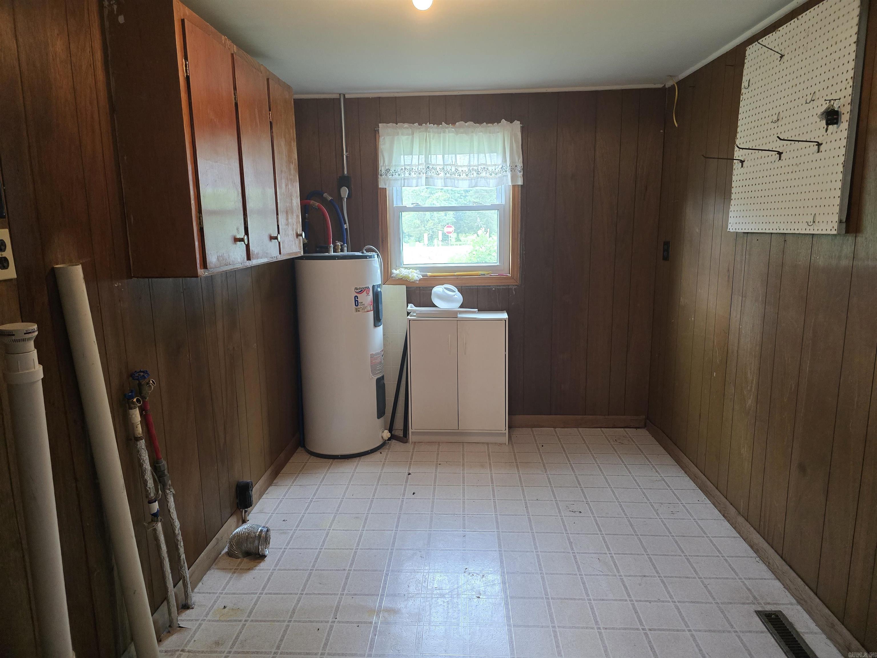 19 Misty  Cave City, AR
