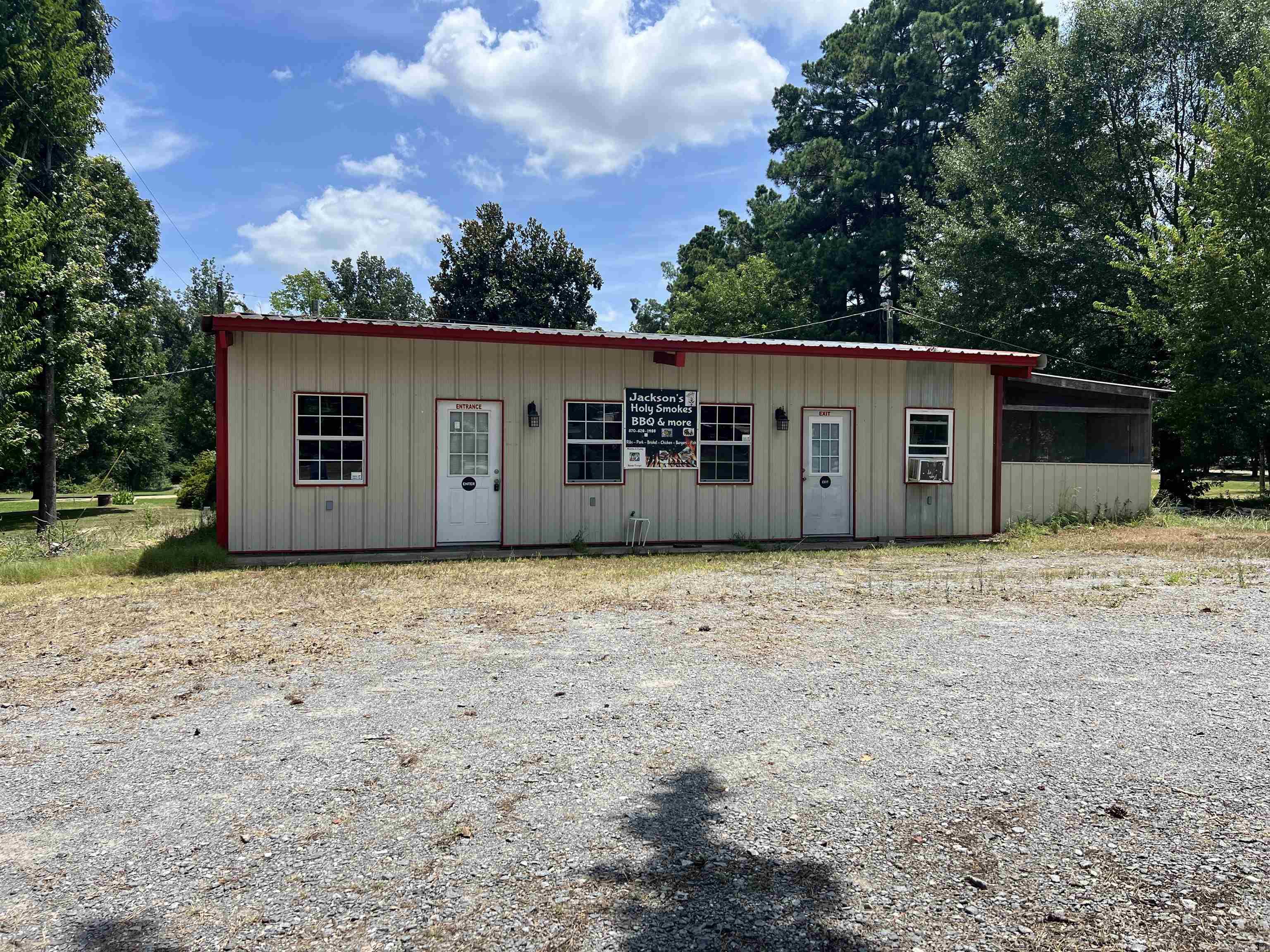 1003-1007 N Lincoln  Star City, AR