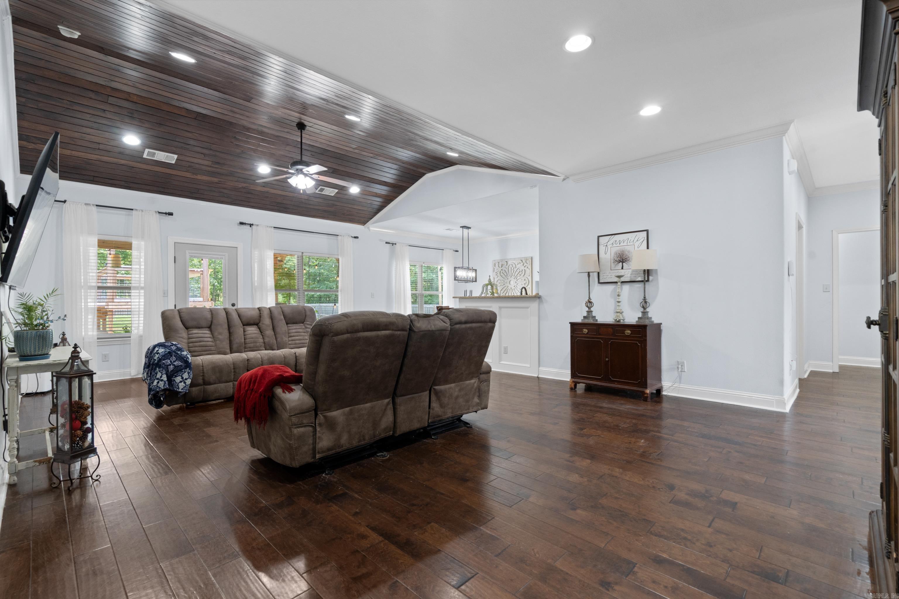 588 Rock Creek Rd  Hot Springs, AR