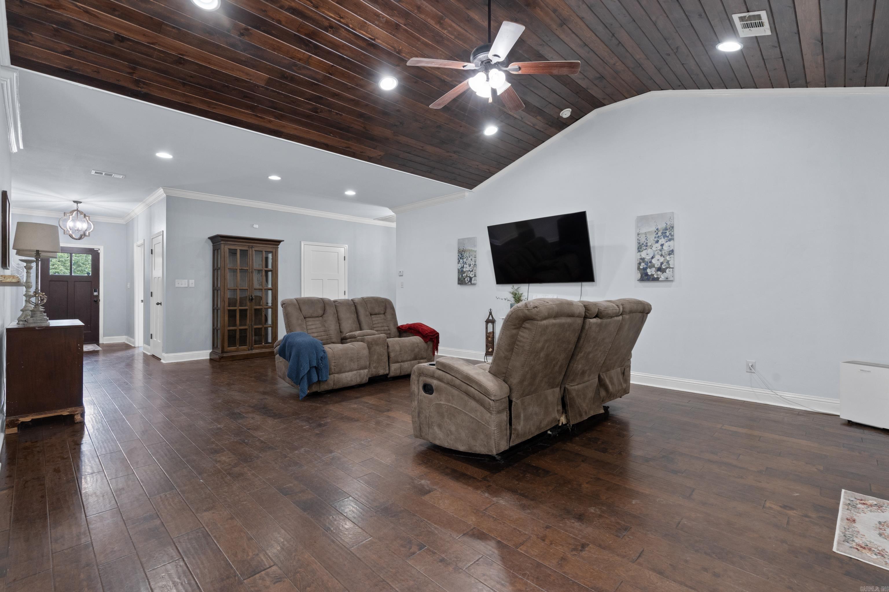 588 Rock Creek Rd  Hot Springs, AR