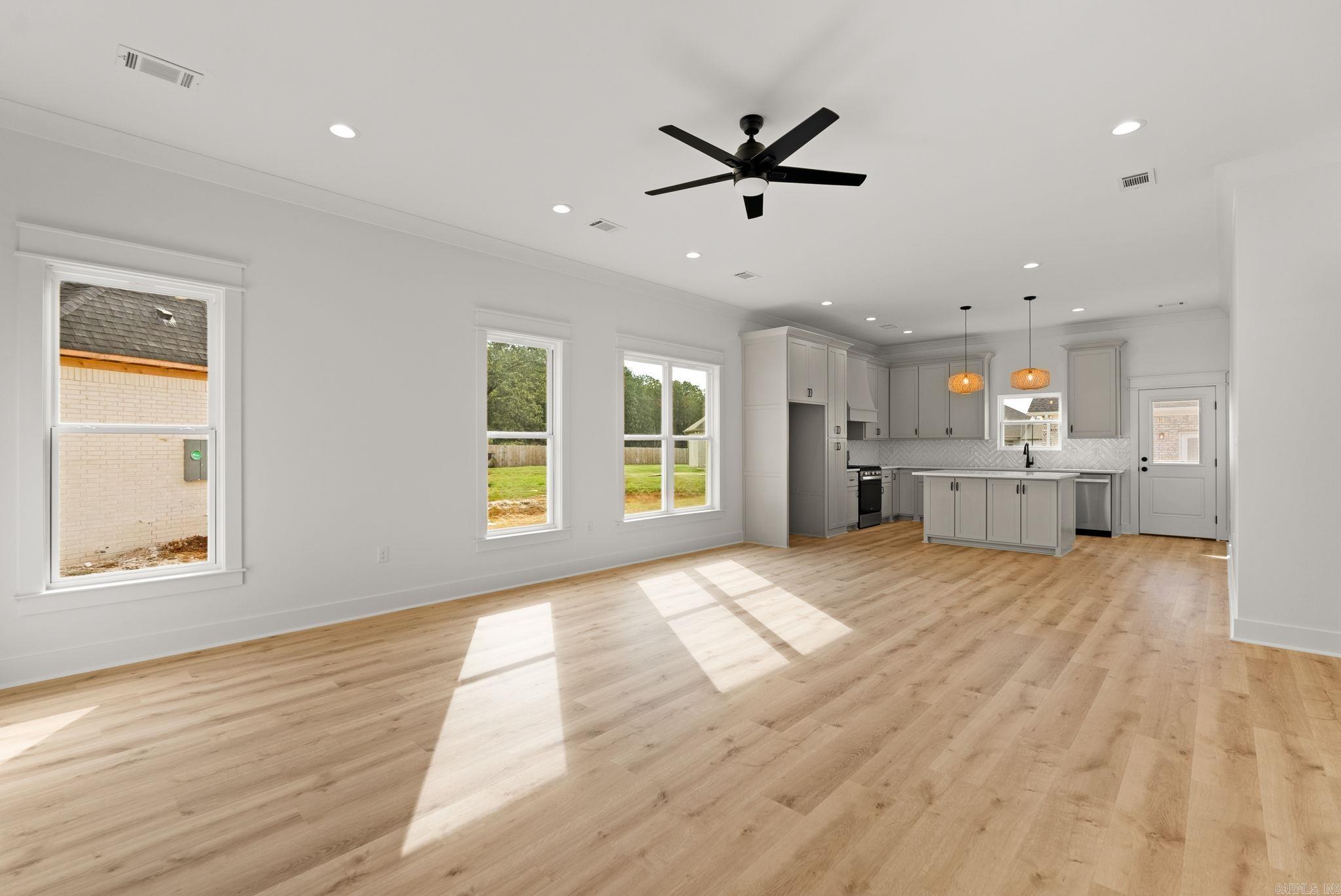 10 Dragonfly Cove  Greenbrier, AR