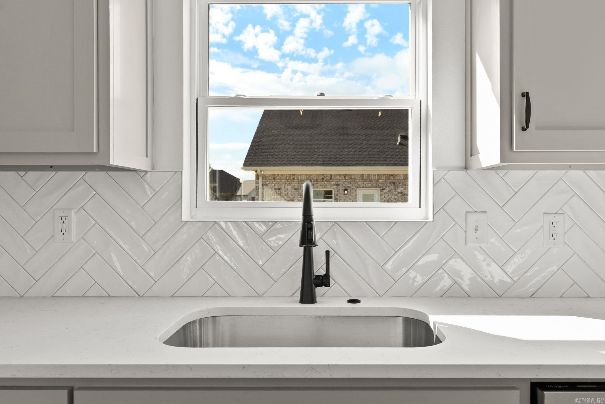 10 Dragonfly Cove  Greenbrier, AR