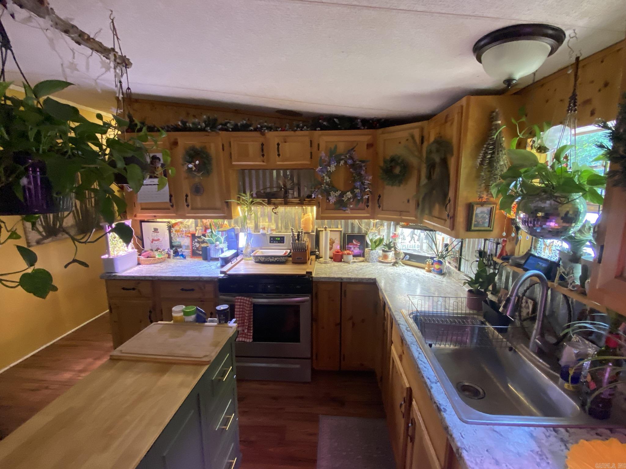 459 Junction  Mountain View, AR