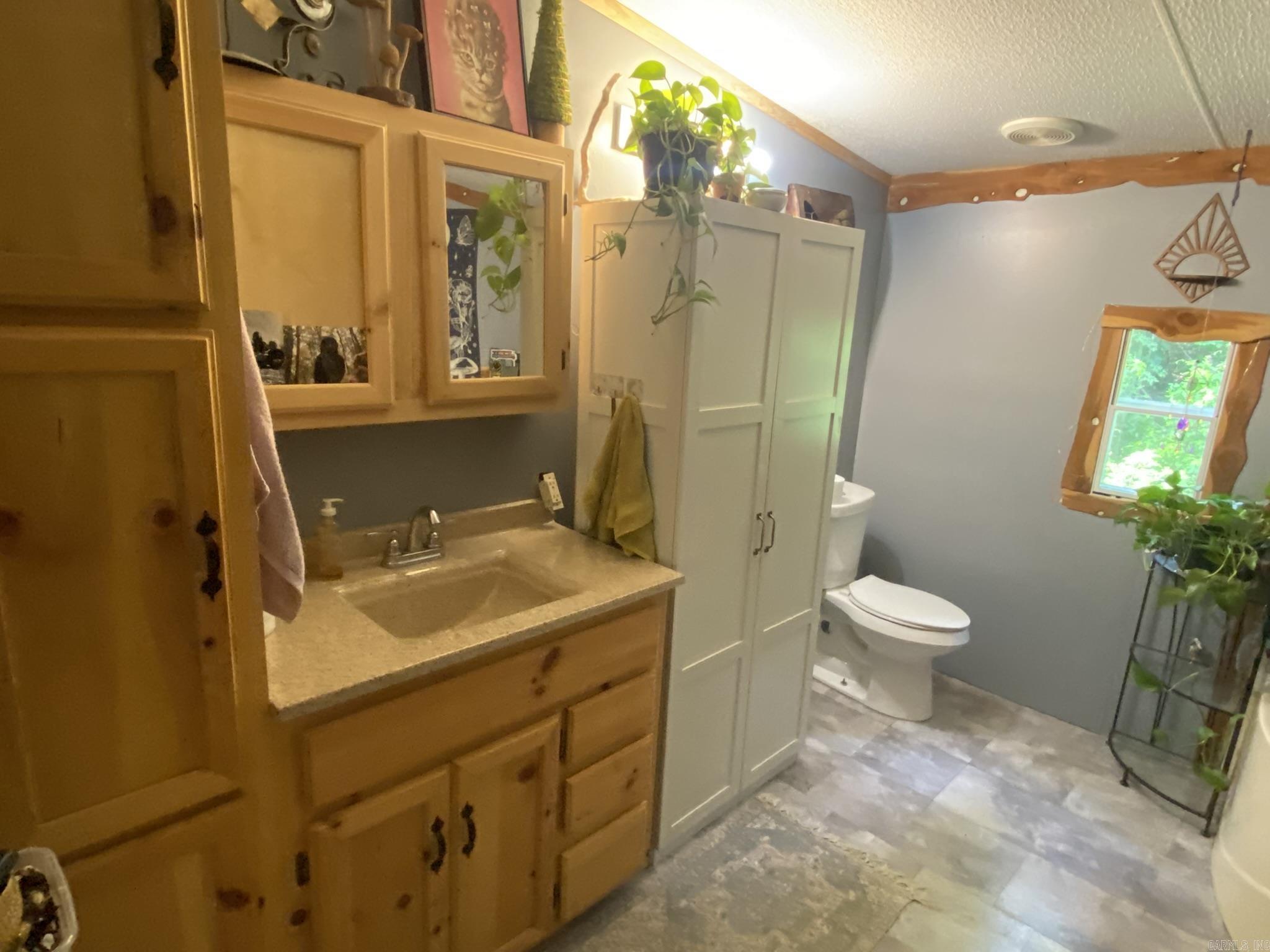459 Junction  Mountain View, AR