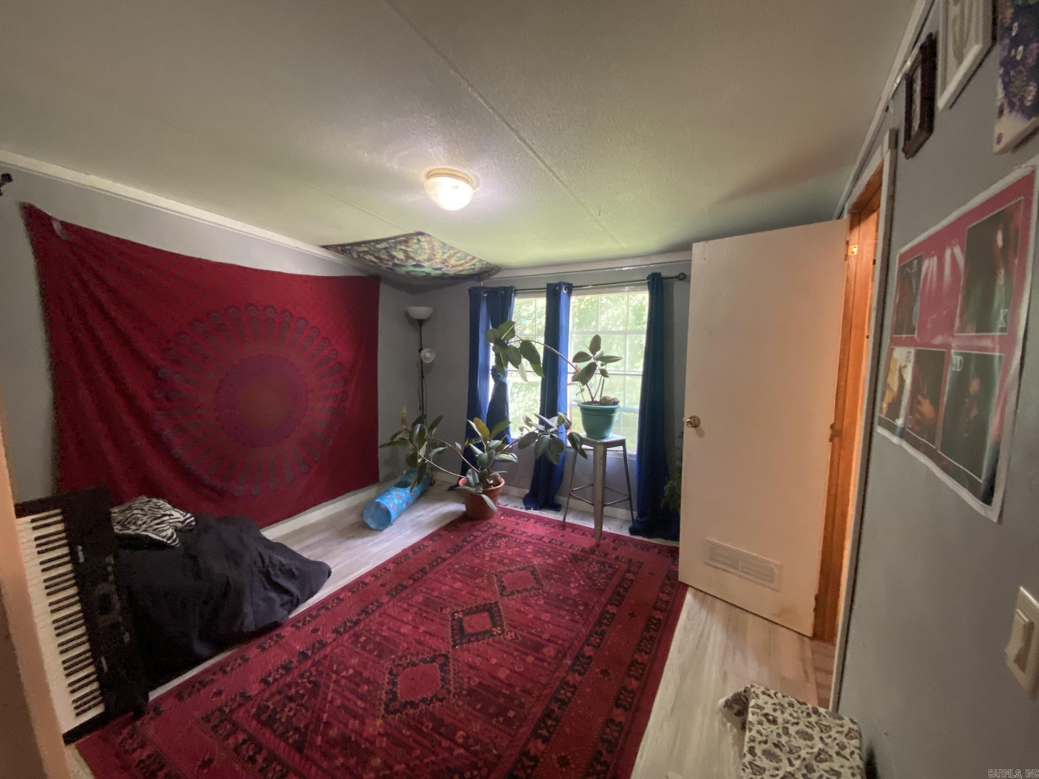 459 Junction  Mountain View, AR