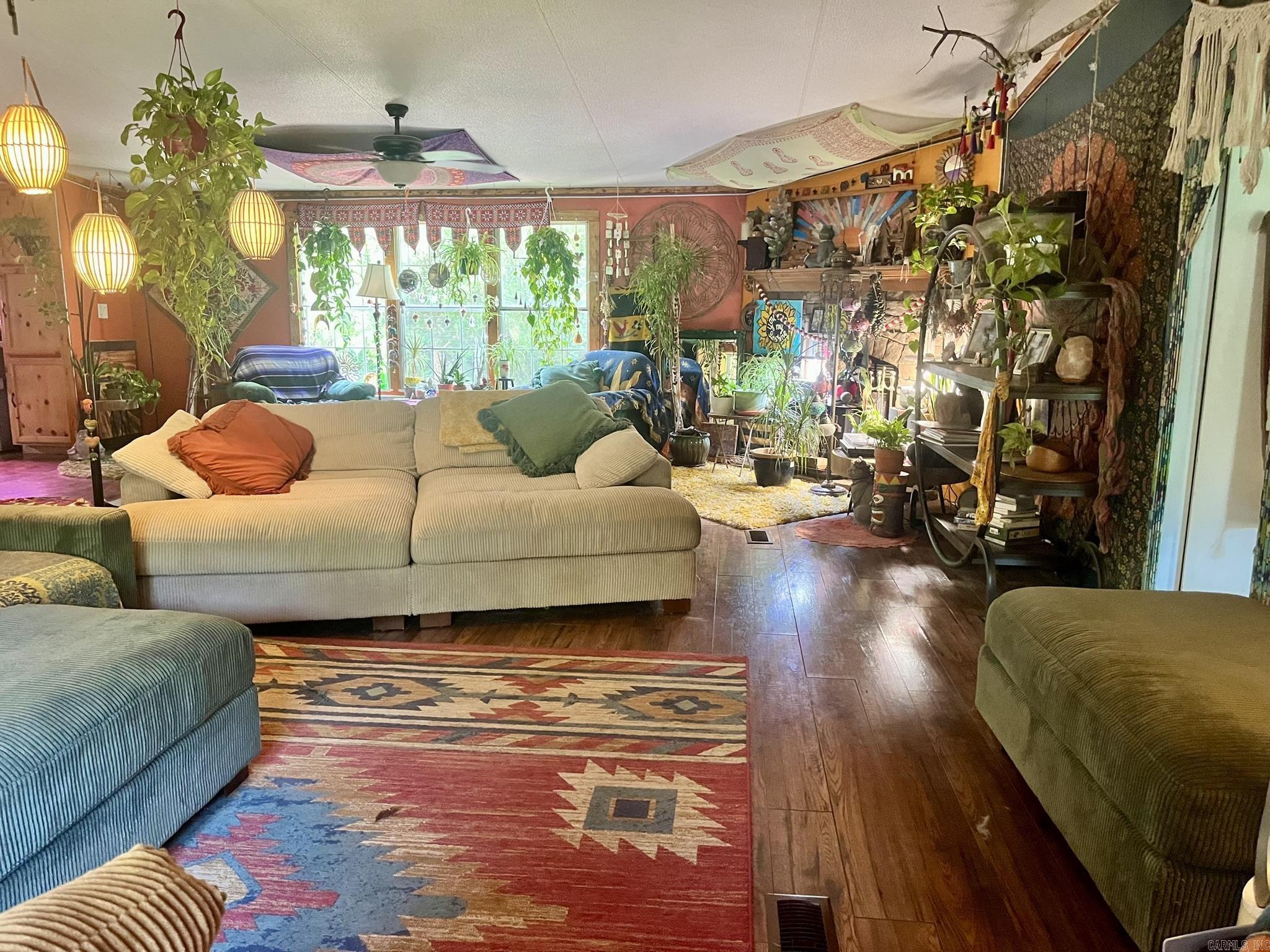 459 Junction  Mountain View, AR