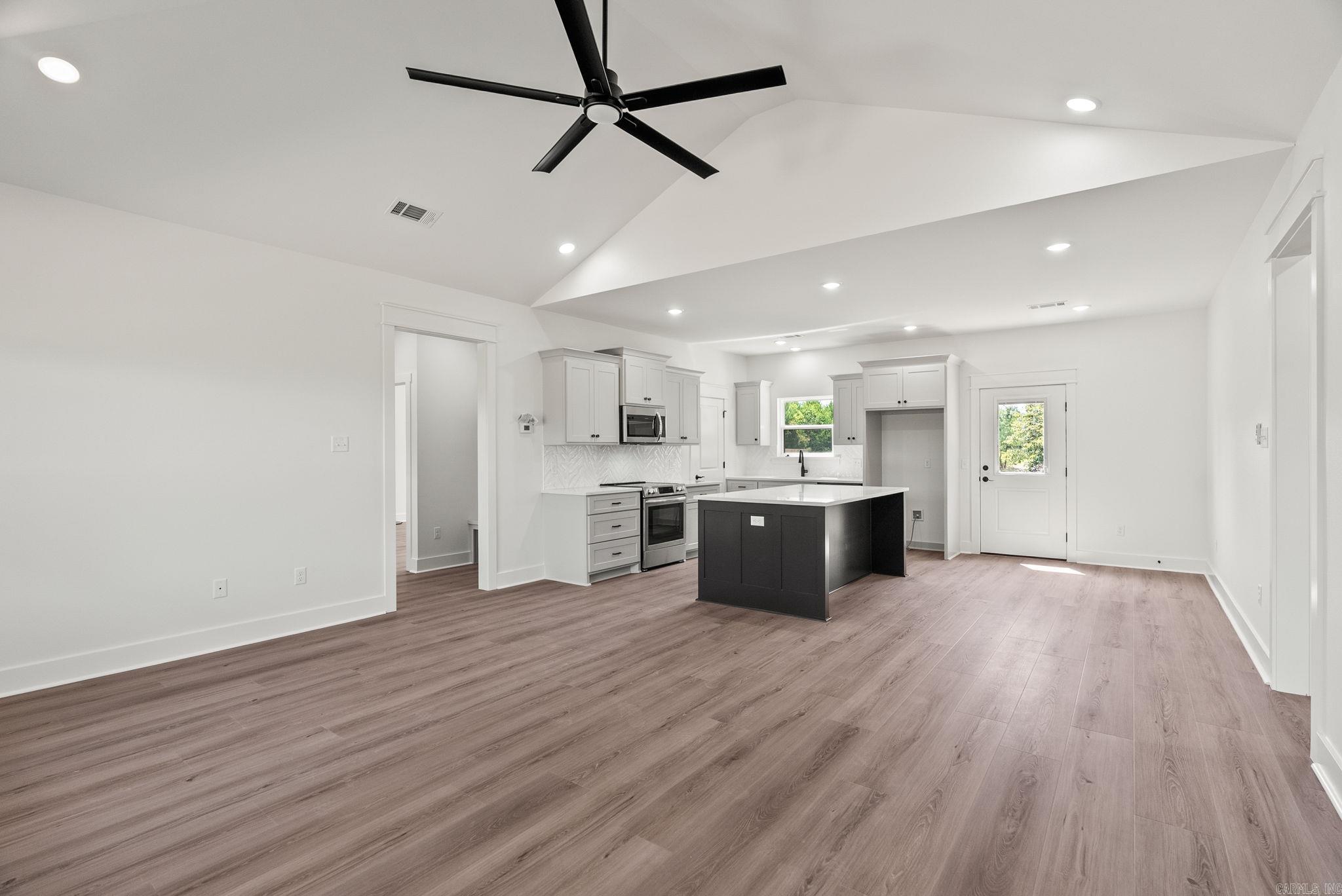 51 Summerlyn Place Drive  Greenbrier, AR