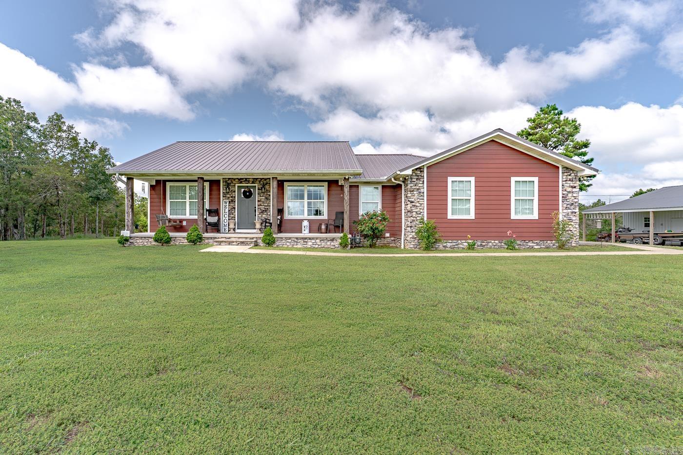 70 Dogwood  Calico Rock, AR