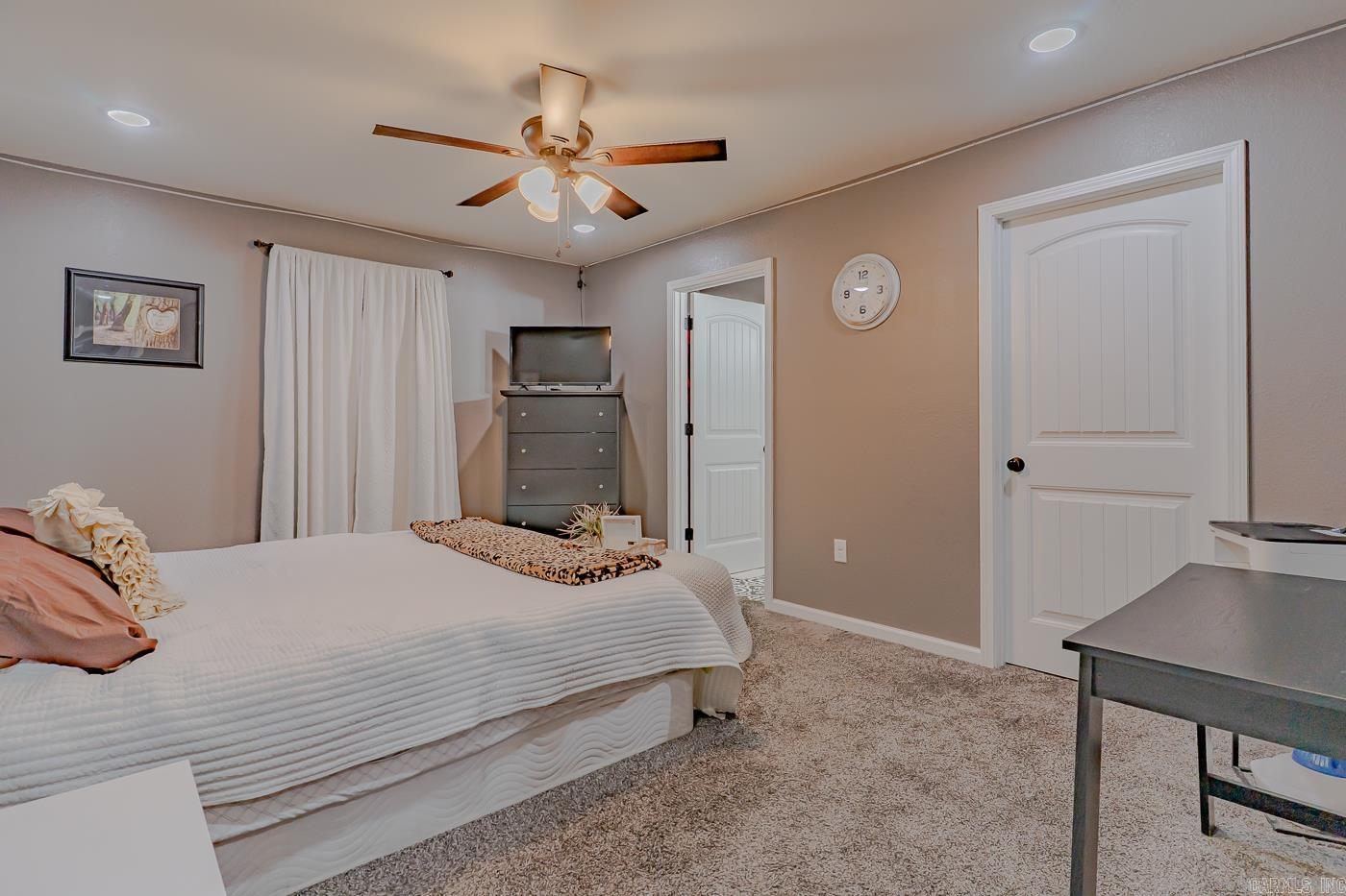 70 Dogwood  Calico Rock, AR