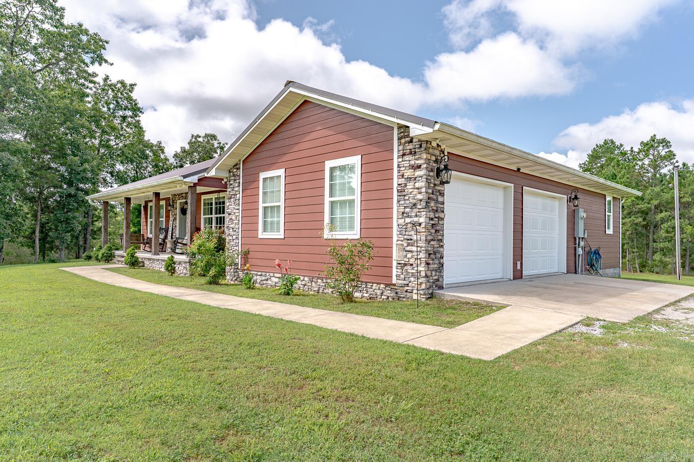 70 Dogwood  Calico Rock, AR