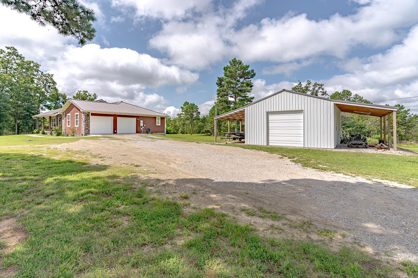 70 Dogwood  Calico Rock, AR