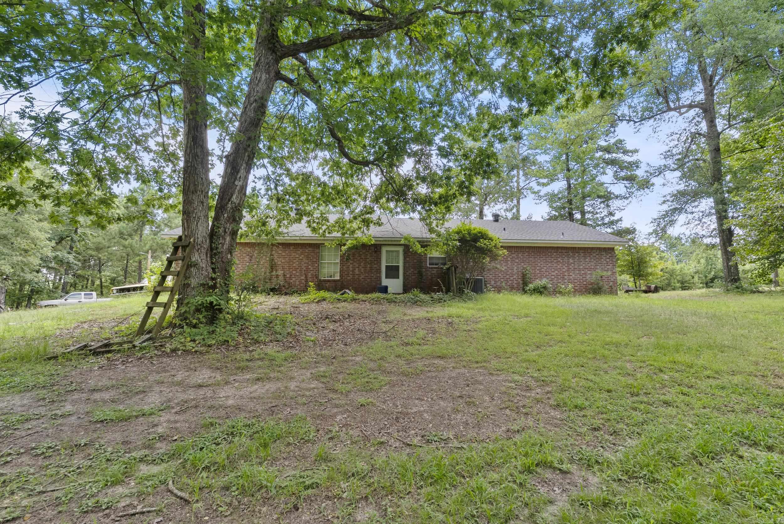 1771 Green Hills  Star City, AR