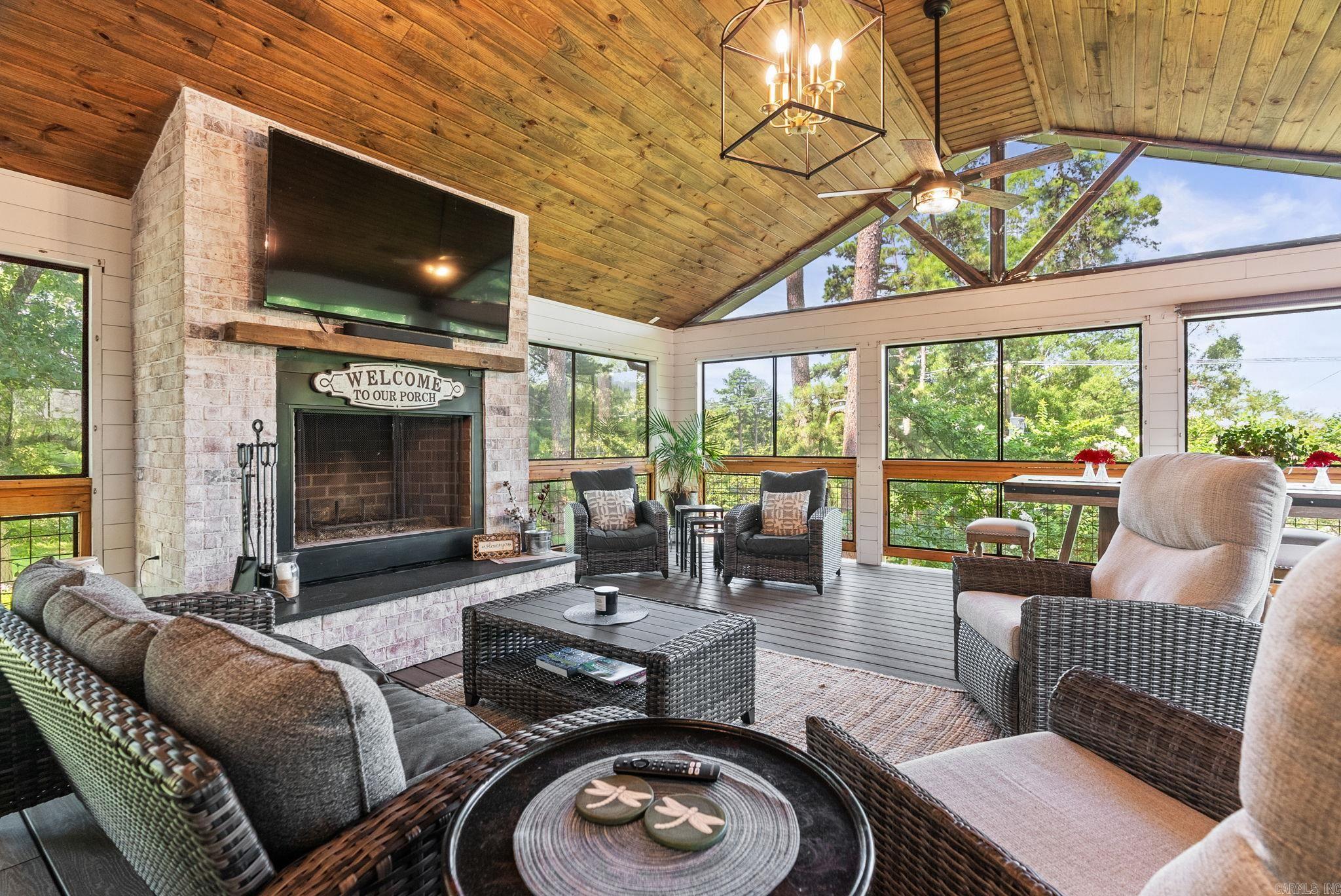 38 Pine Manor  Little Rock, AR