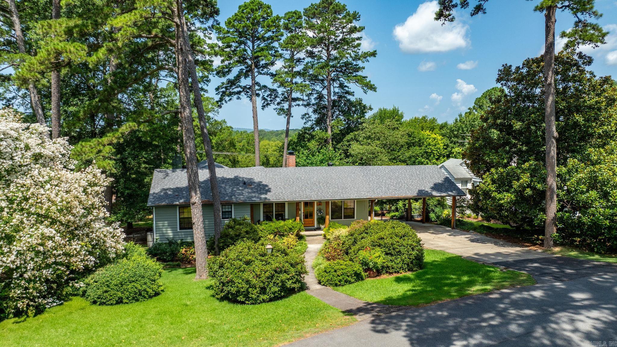 38 Pine Manor  Little Rock, AR
