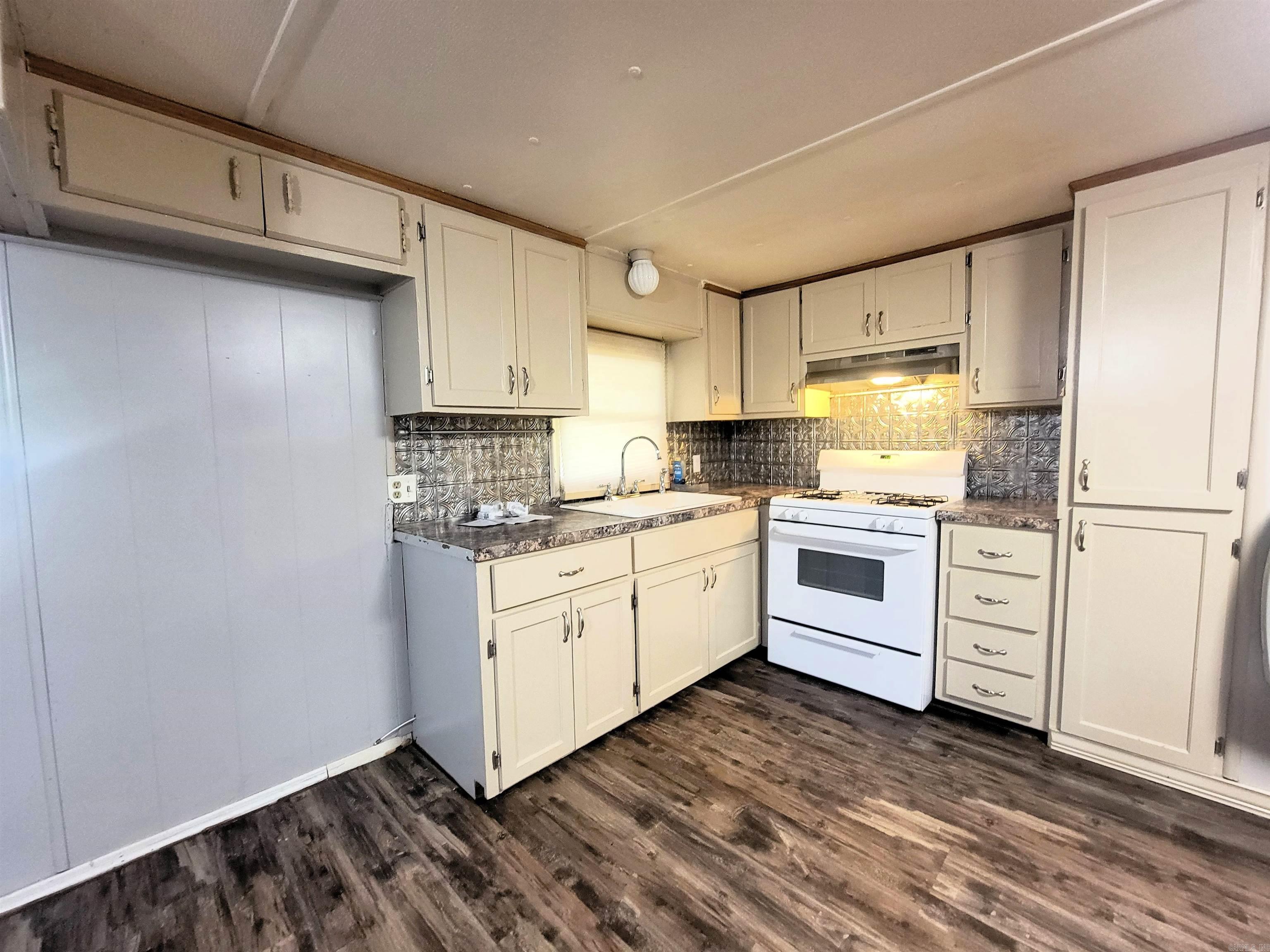 2205 Claud  White Hall, AR