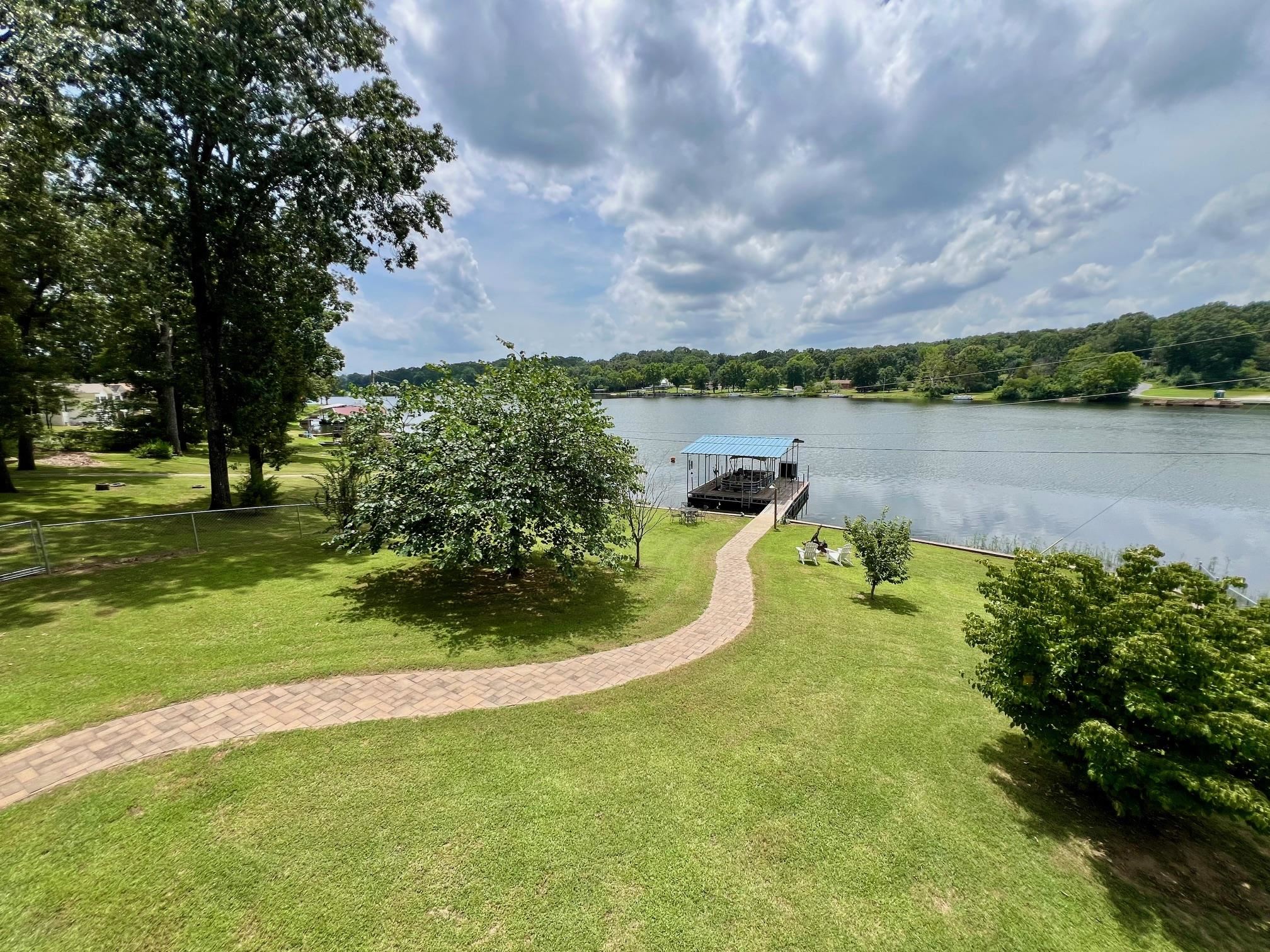 711 Leewood  Horseshoe Bend, AR