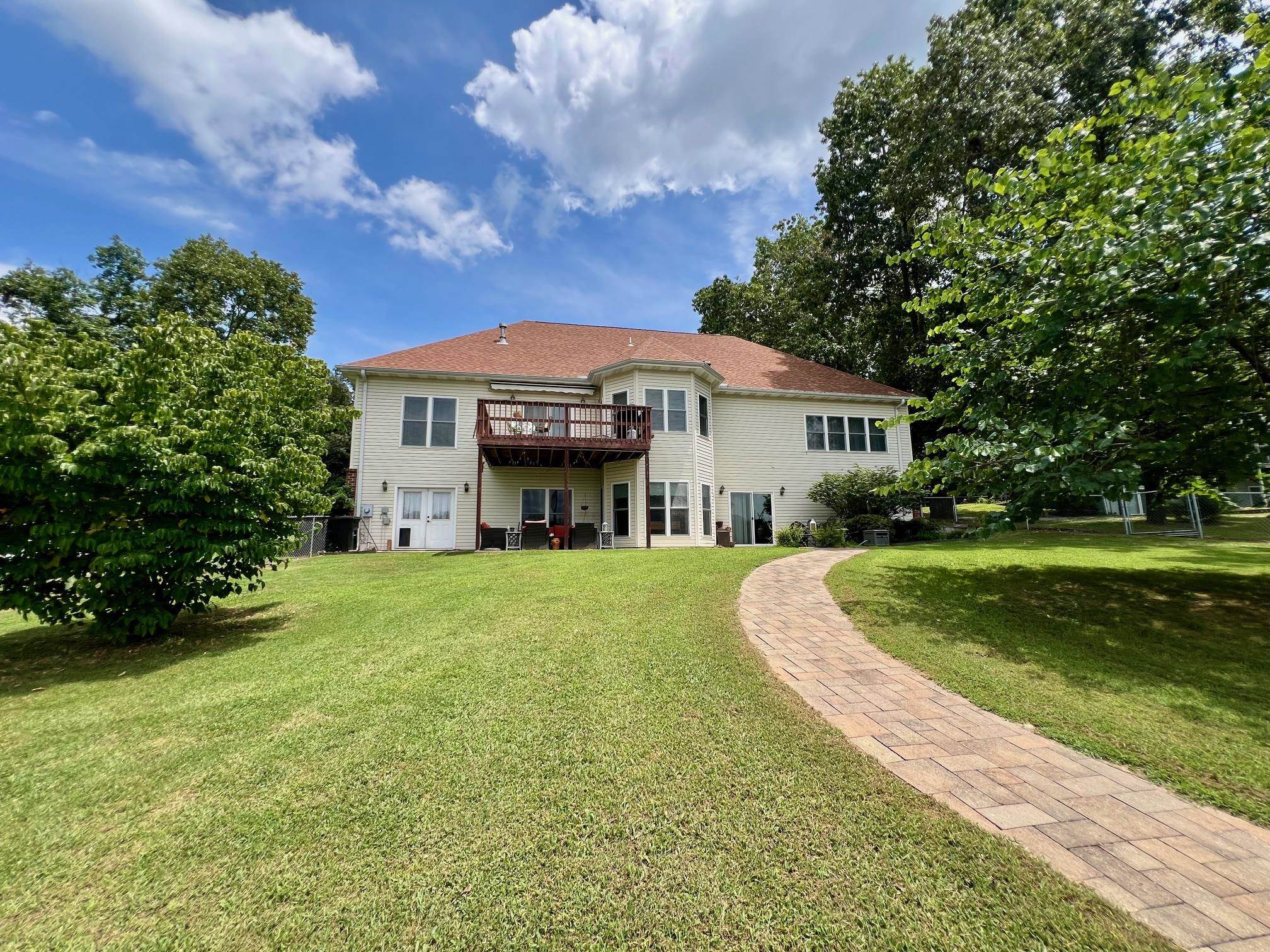 711 Leewood  Horseshoe Bend, AR