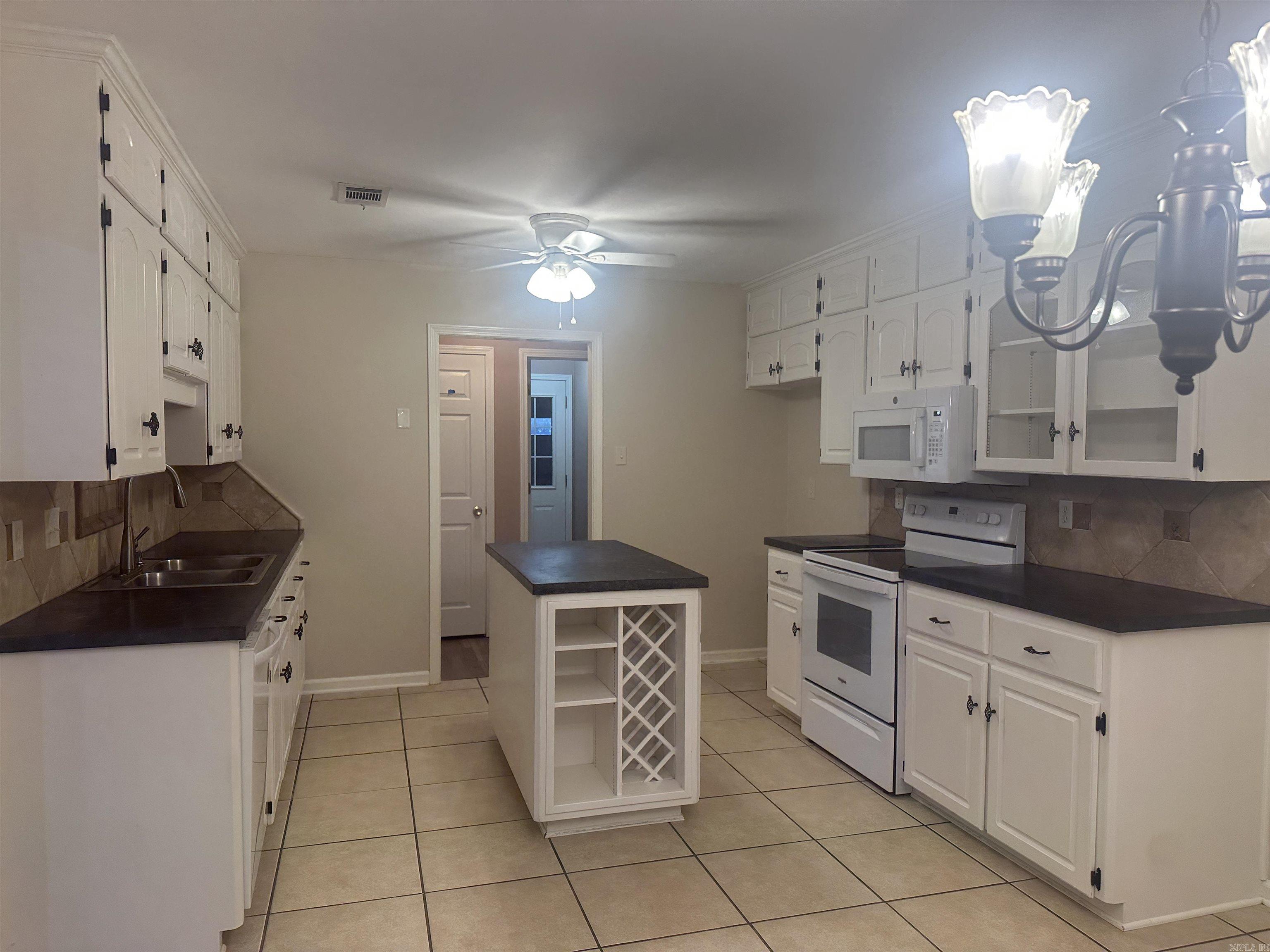 2024 N Hills  Cabot, AR