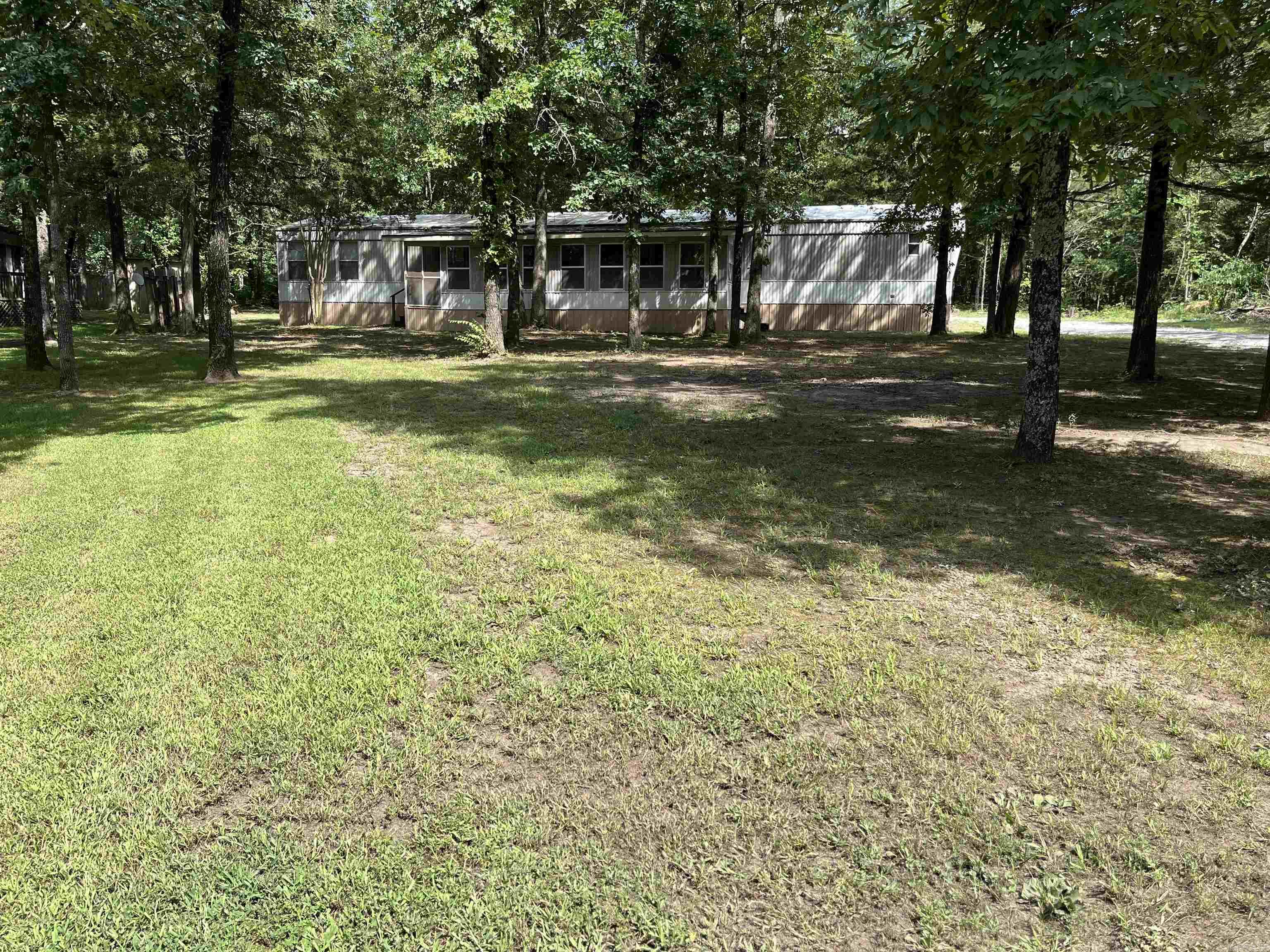 270 Wood Grove Ln.  Higden, AR