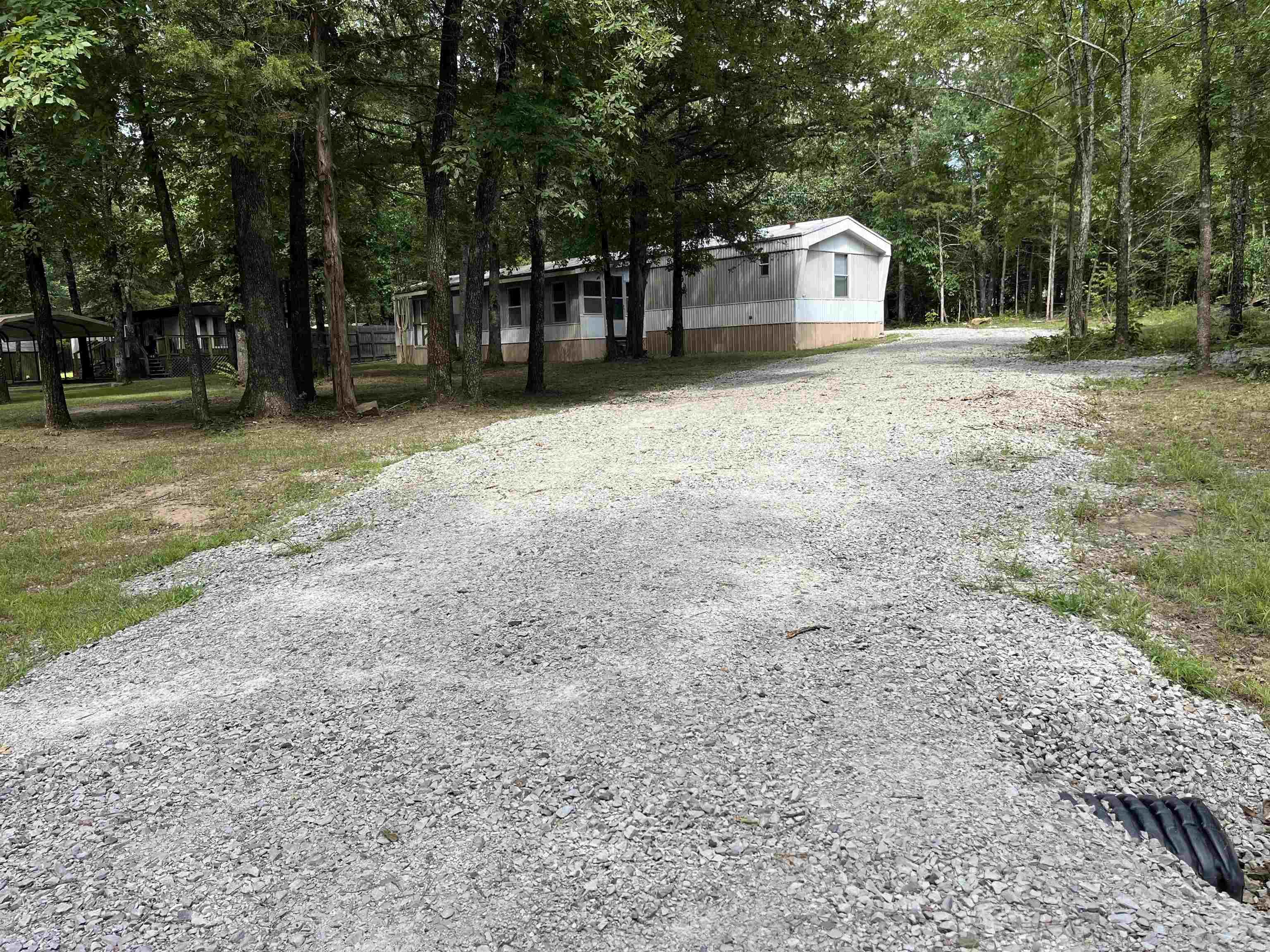 270 Wood Grove Ln.  Higden, AR