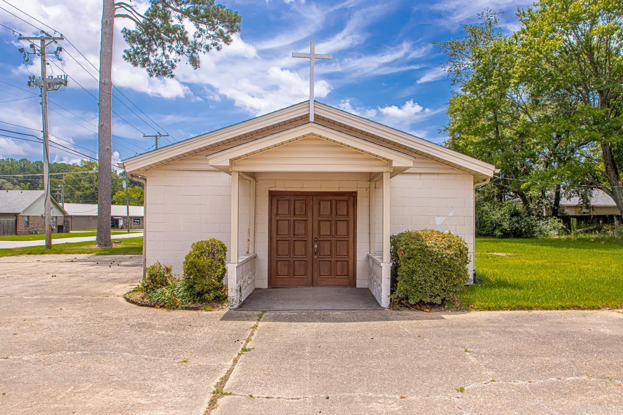 201 SW 3rd  Bryant, AR