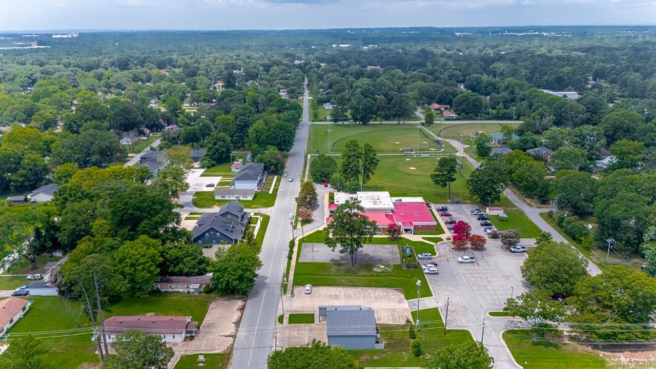 201 SW 3rd  Bryant, AR