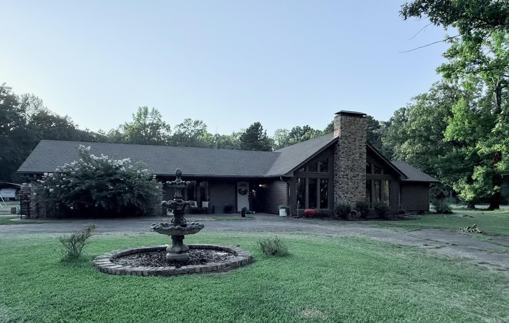3701 Privatewood Rd