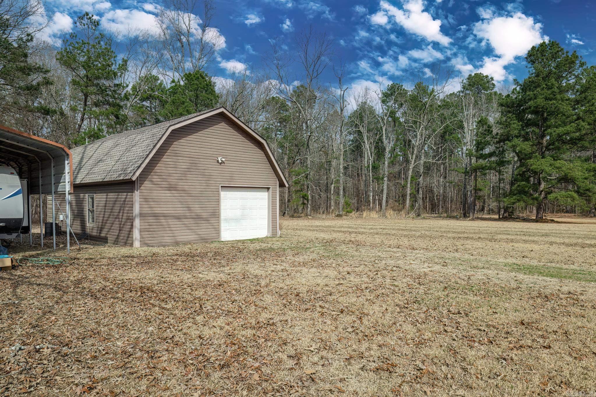 3701 Privatewood Rd Pine Bluff, AR 71603