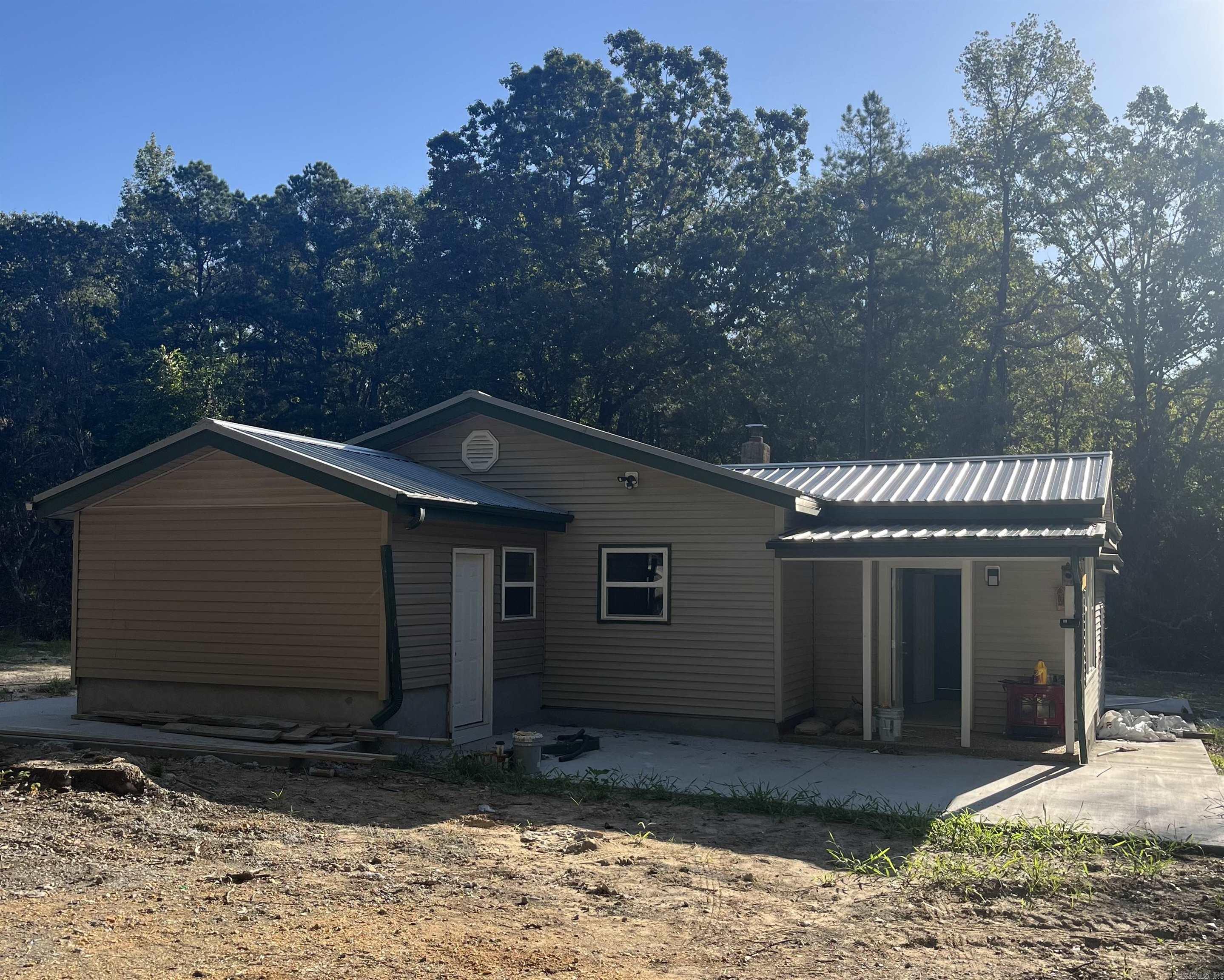 6620 Carl Moren  Hensley, AR