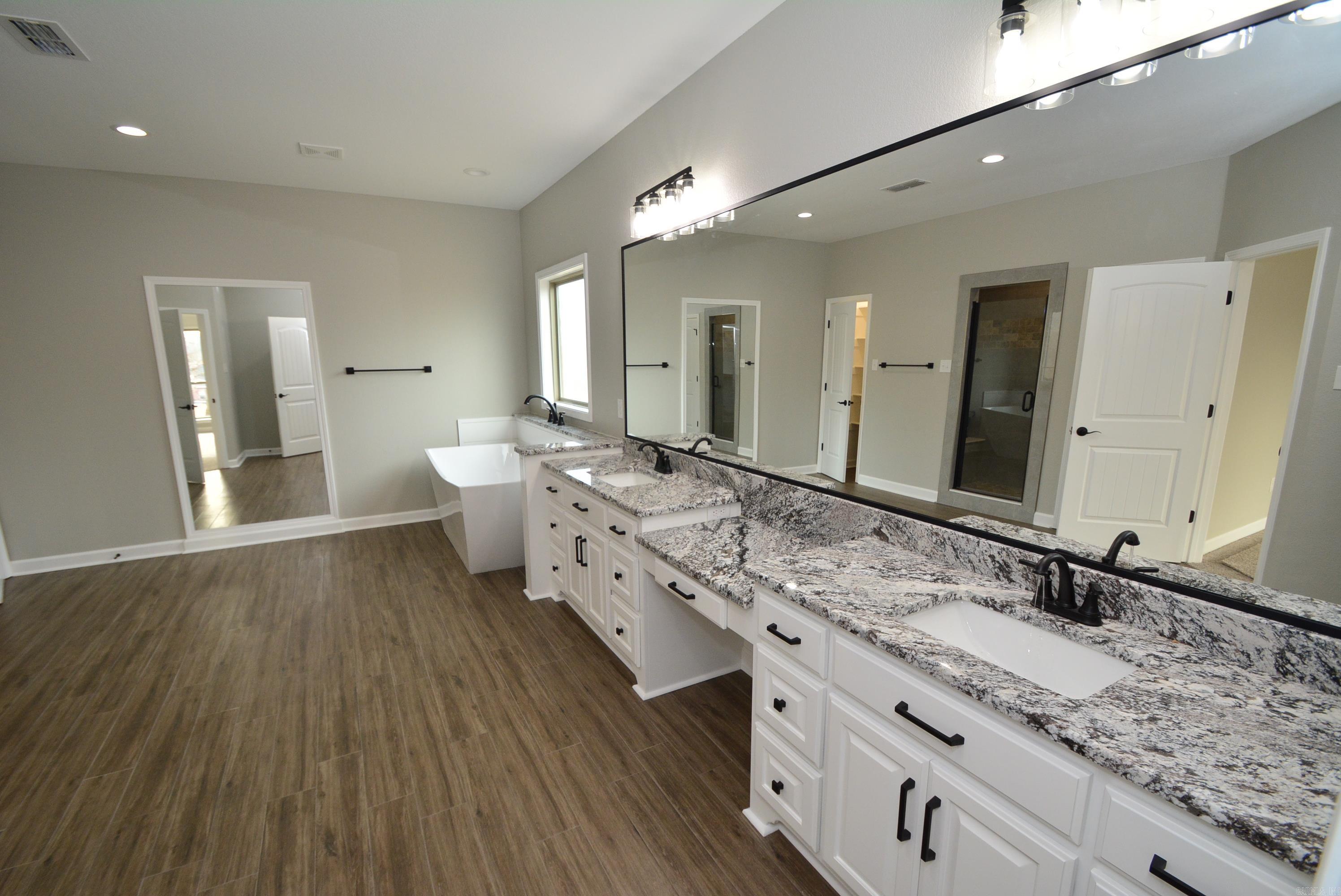 17 Waters Edge Drive  Cabot, AR