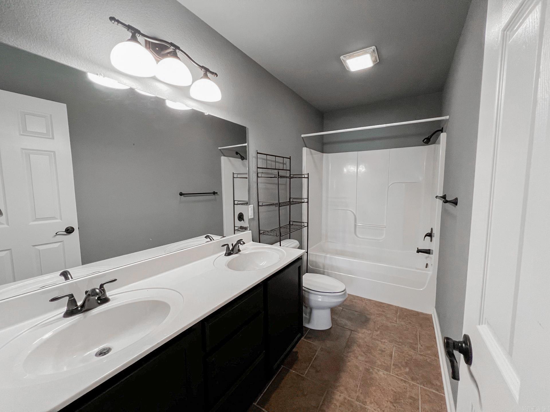 74 Earnhardt  Cabot, AR